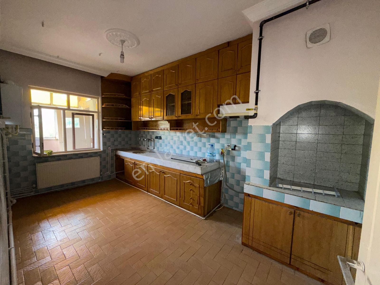 Özçelebi'den Seyran'da İki Katlı Müstakil Kiralık Ev Ayrı Ayrı - Görsel 24