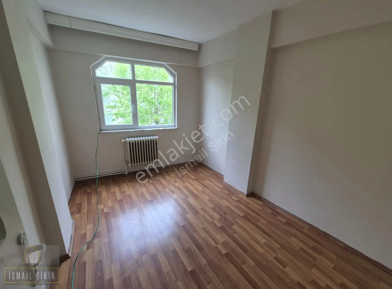Şirinden Manastırda Ana Cadde'de Deniz Manzaralı Ara Kat Daire - Görsel 2