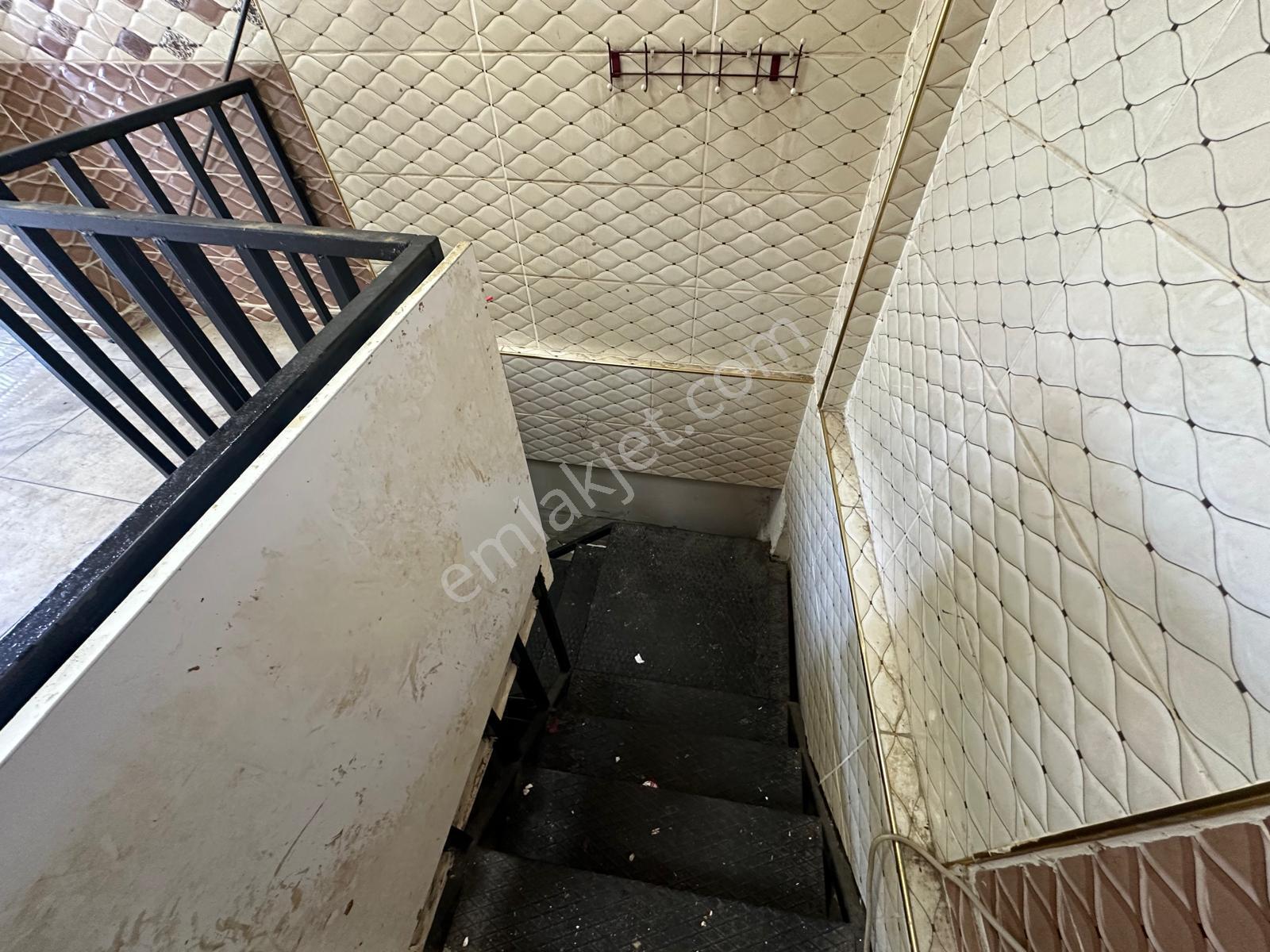 Serkan Gayrimenkulden Bahçelievler Çavuşpaşa Caddesinde Kiralık Dükkan Depolu - Görsel 5