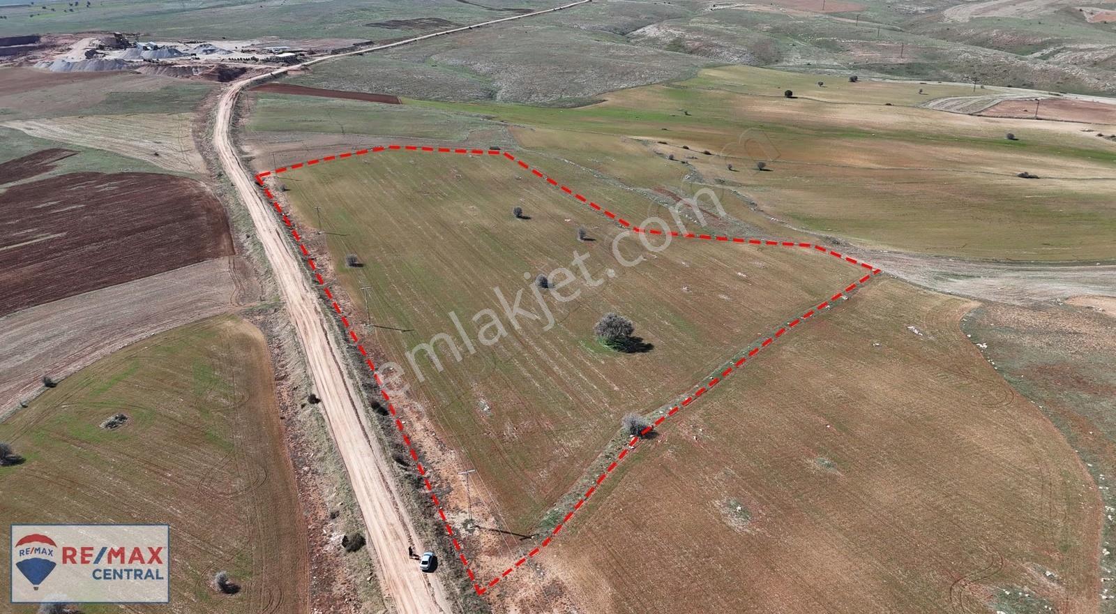 Bademkaya Köyünde 45.695 M2 Tek Tapu-yol Kenarı Satılık Tarla - Görsel 18