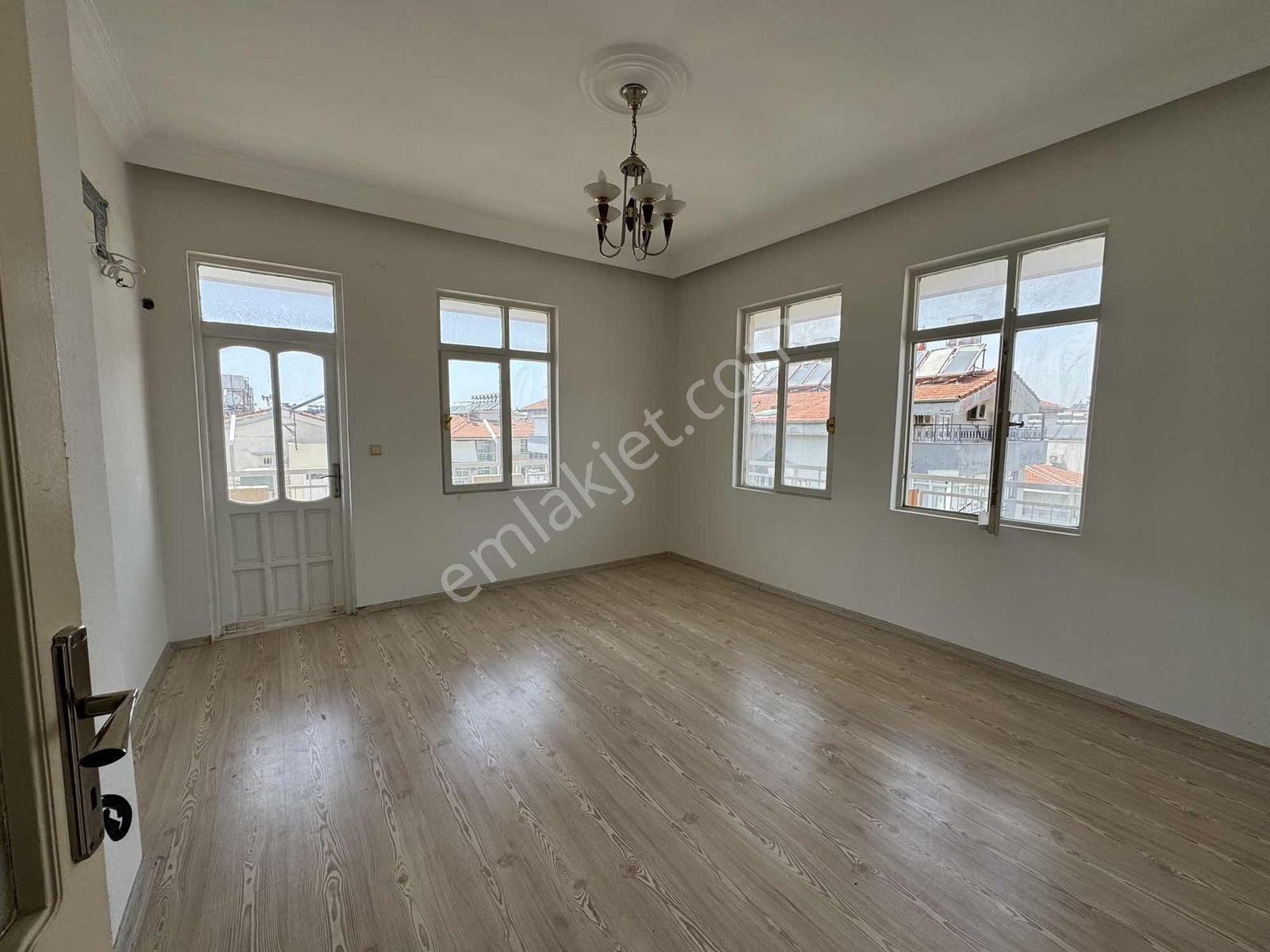 Metrekare Emlak'tan Geniş 3+1 Kiralık Daire - Görsel 13