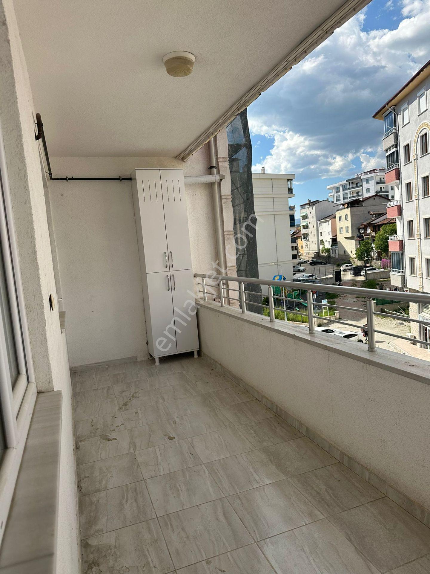 Adalet Gold Group Emlak'tan Bengiler Mahallesinde Kiralık Daire 3+1 135 M2 İçi Full Yapılı - Görsel 9