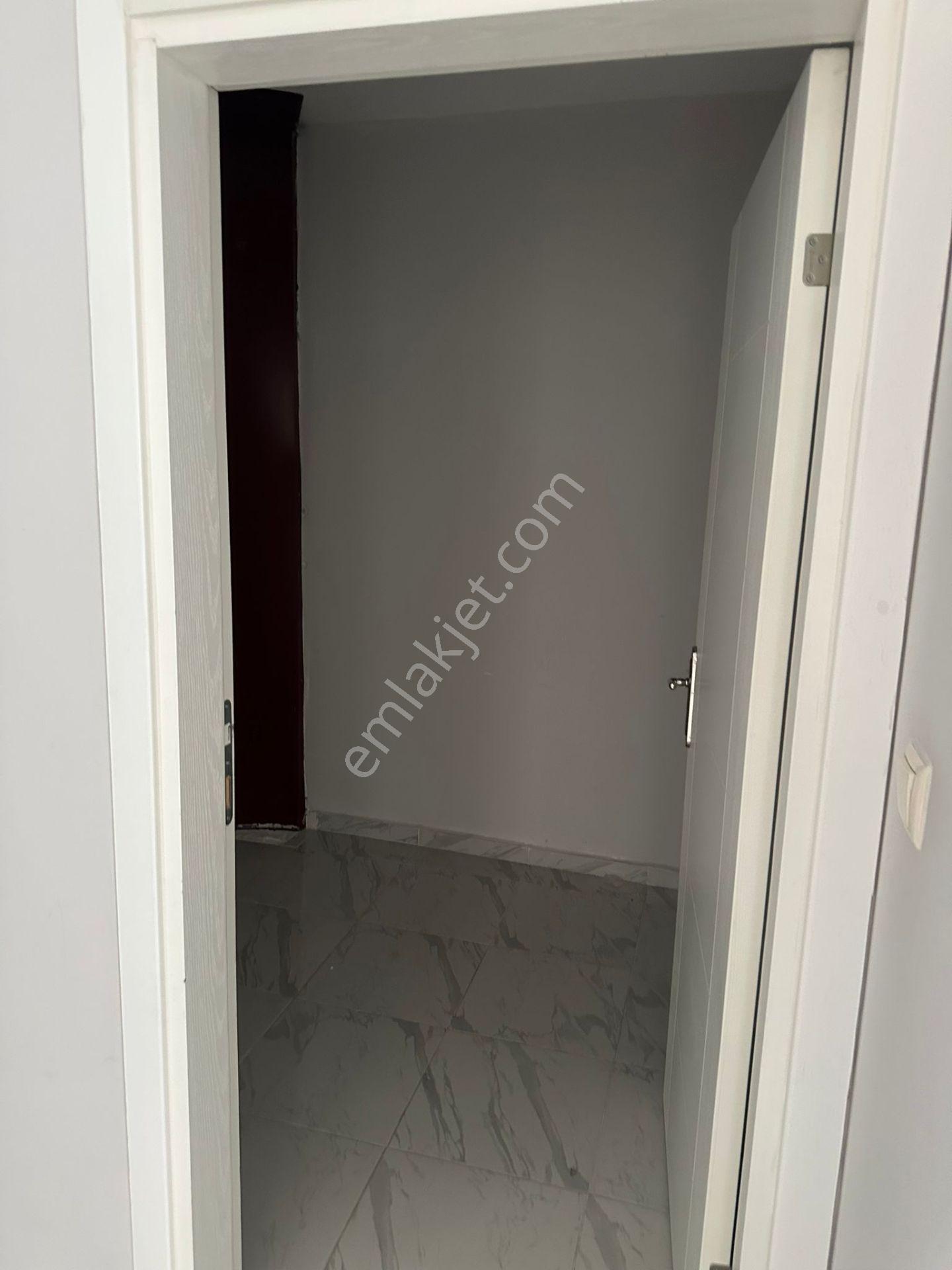 Adalet Gold Group Emlak'tan Bengiler Mahallesinde Kiralık Daire 3+1 135 M2 İçi Full Yapılı - Görsel 2