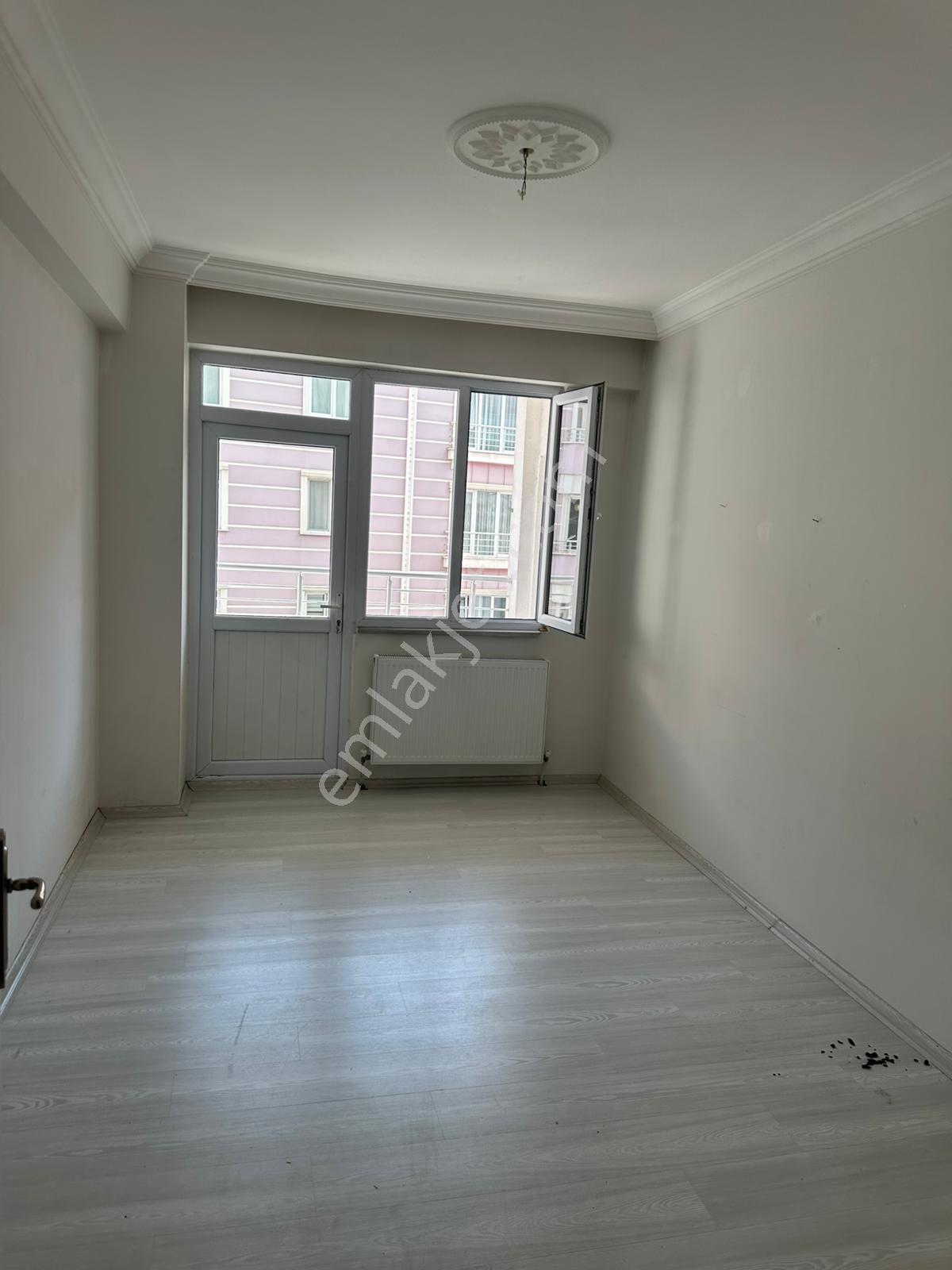 Adalet Gold Group Emlak'tan Bengiler Mahallesinde Kiralık Daire 3+1 Merkezin Göbeginde Uygun Fiyata - Görsel 4