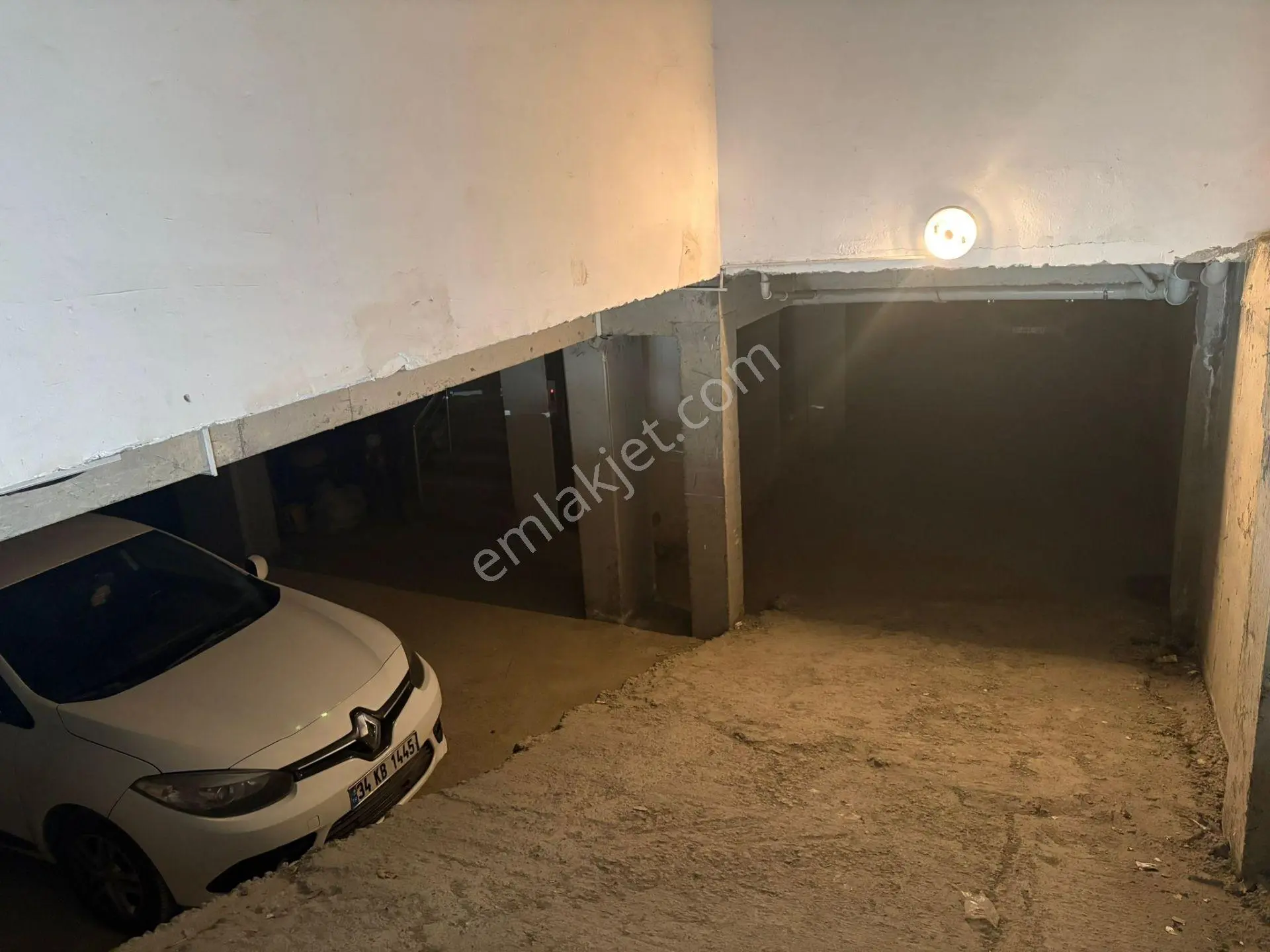 Acil - Sahibinden Balıkyolunda Kapalı Otoparklı 2+1 Daire - Görsel 4