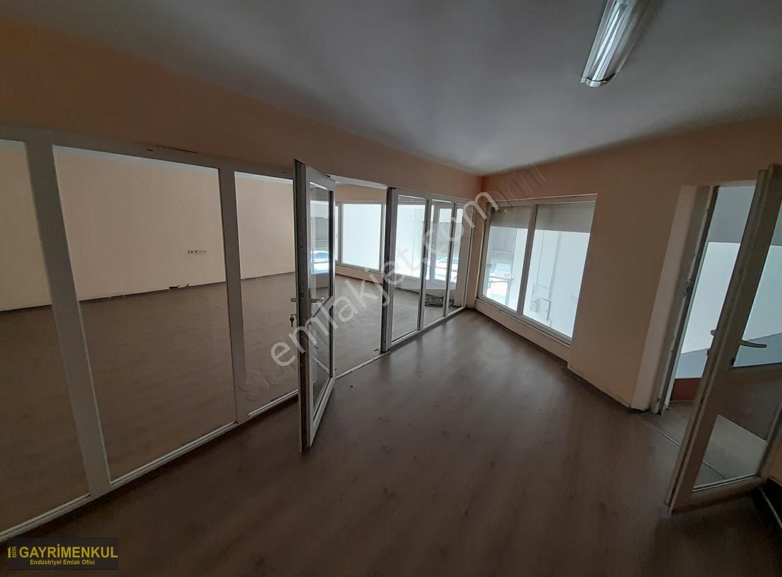 Arifiye / Hanlıköy Merkez Artvin Sanayinde Kiralık Dükkan - Görsel 13