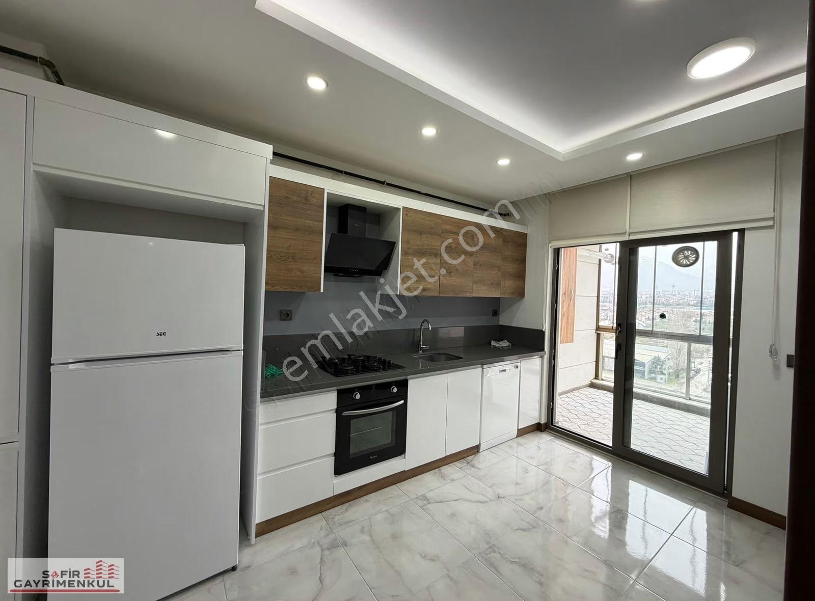 Kule 246 Da Kiralık Eşyalı 3+1 Daire - Görsel 4