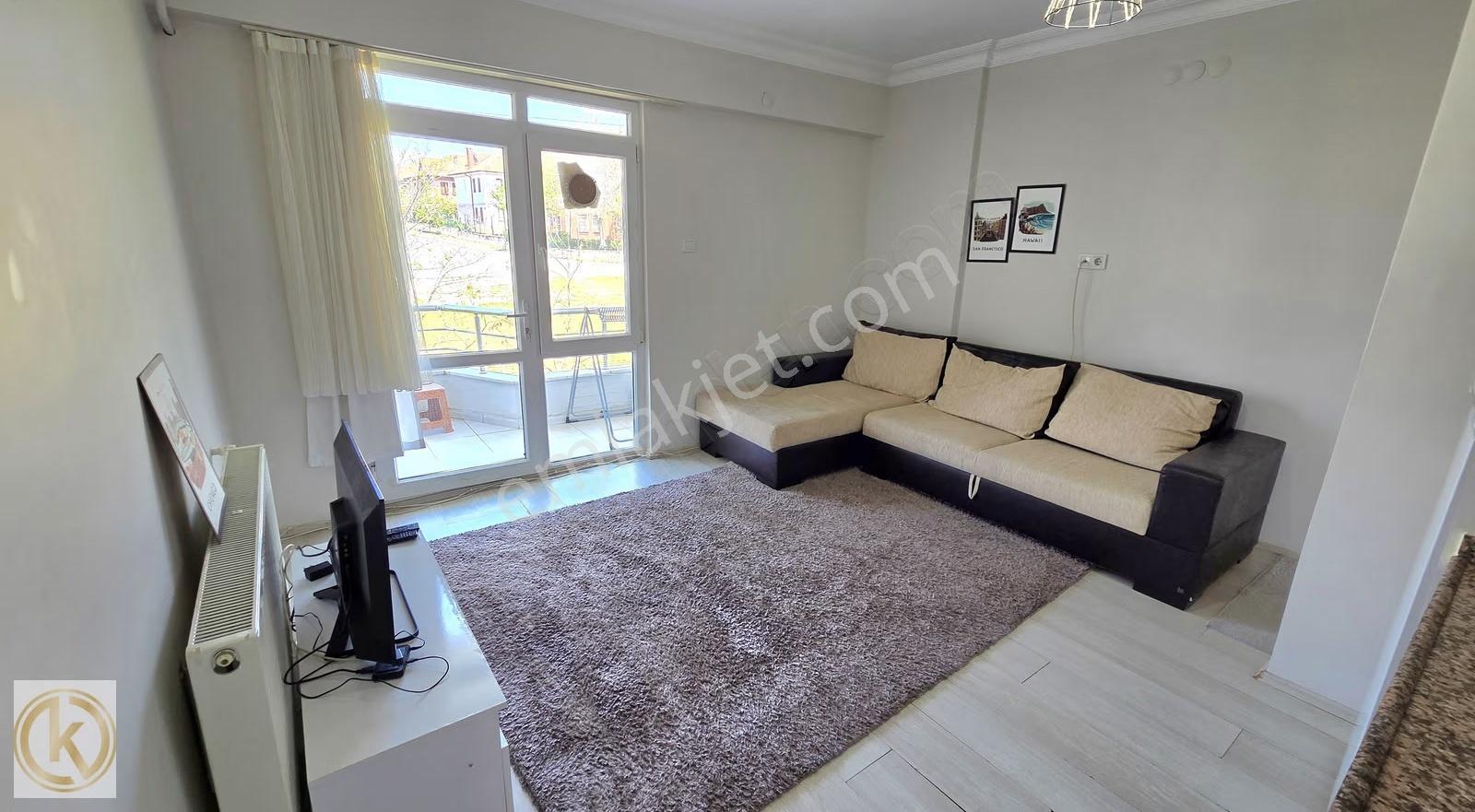 Kaymak Emlaktan Kampüse Yürüme Mesafesinde Eşyalık Kiralık 1+1 - Görsel 12