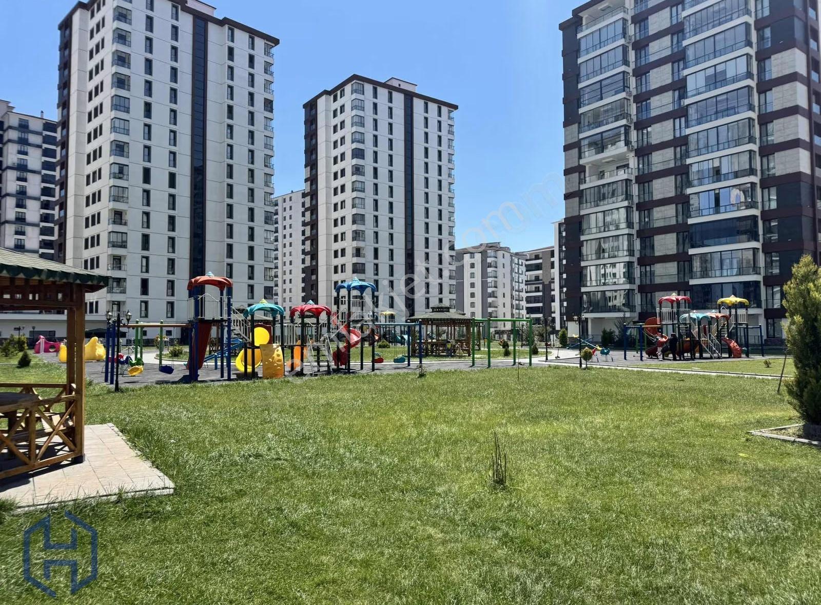 Harbert | Çaydaçıra Mah. Sahra Royal City Satılık 4+1 Lüks Daire - Görsel 5