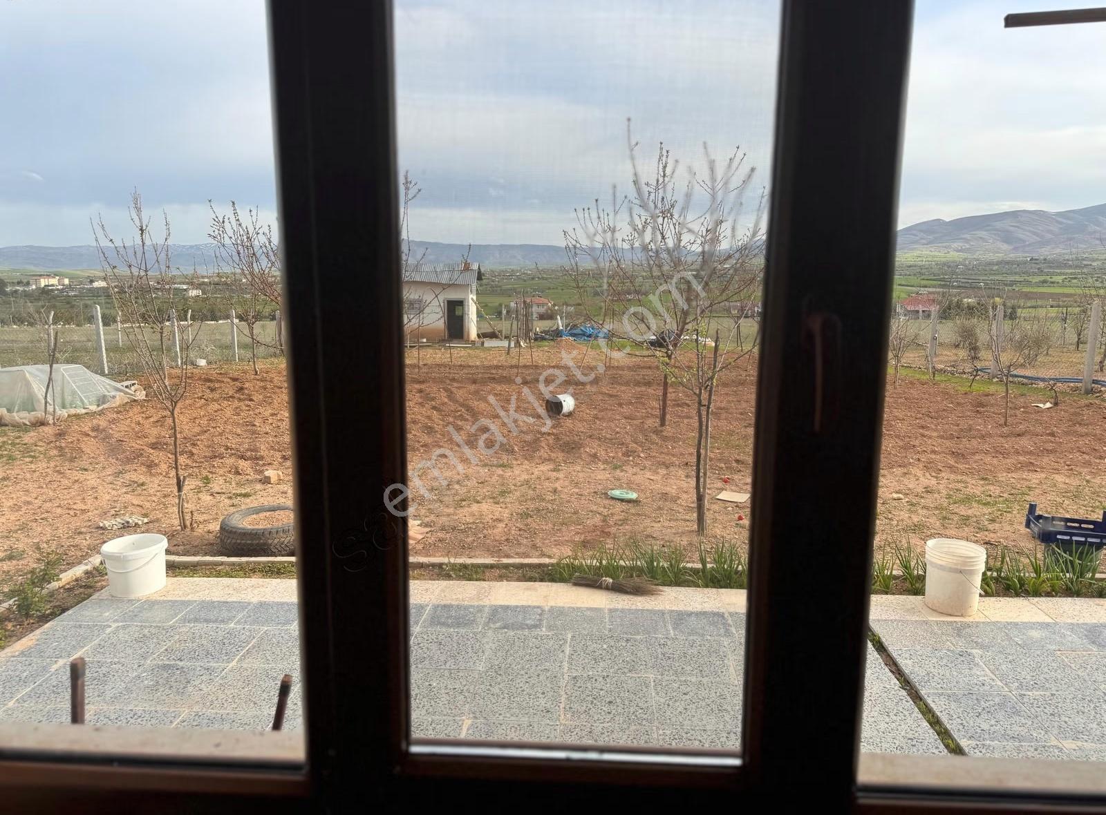 Hankendi'nde 950m² Satılık Bahçeli Ev - Fırsat Fiyatıyla! - Görsel 15
