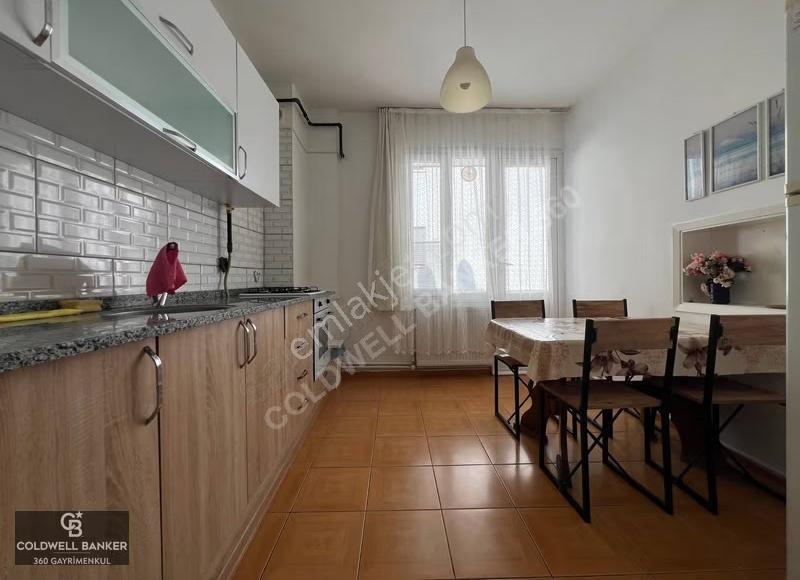 Buca'da Eşyalı, Doğalgazlı, Çift Cepheli 3+1 Kiralık Daire - Görsel 6