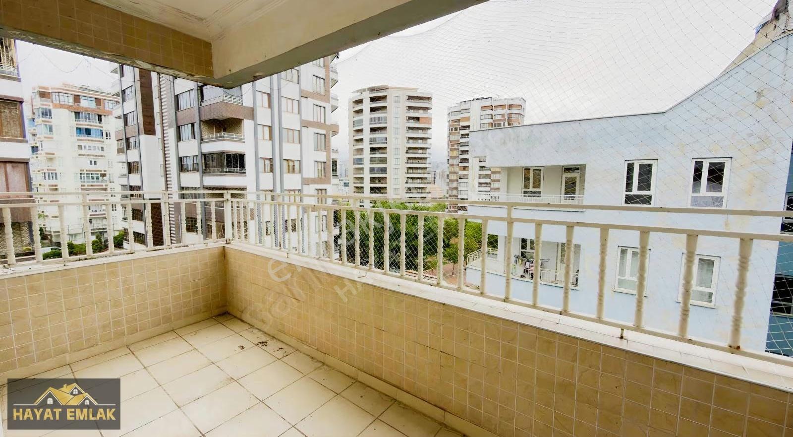 Hayat Emlak'tan Kiralık 4+1 Ara Kat Ferah Temiz Bakımlı Eksiksiz - Görsel 16