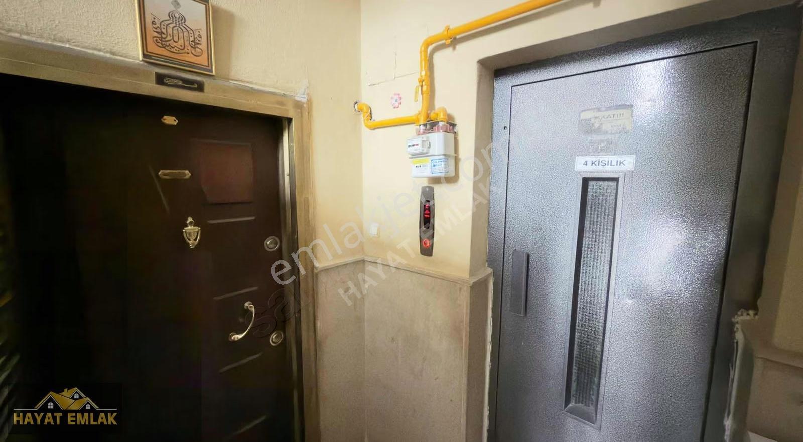 Hayat Emlak'tan Kiralık 4+1 Ara Kat Ferah Temiz Bakımlı Eksiksiz - Görsel 26