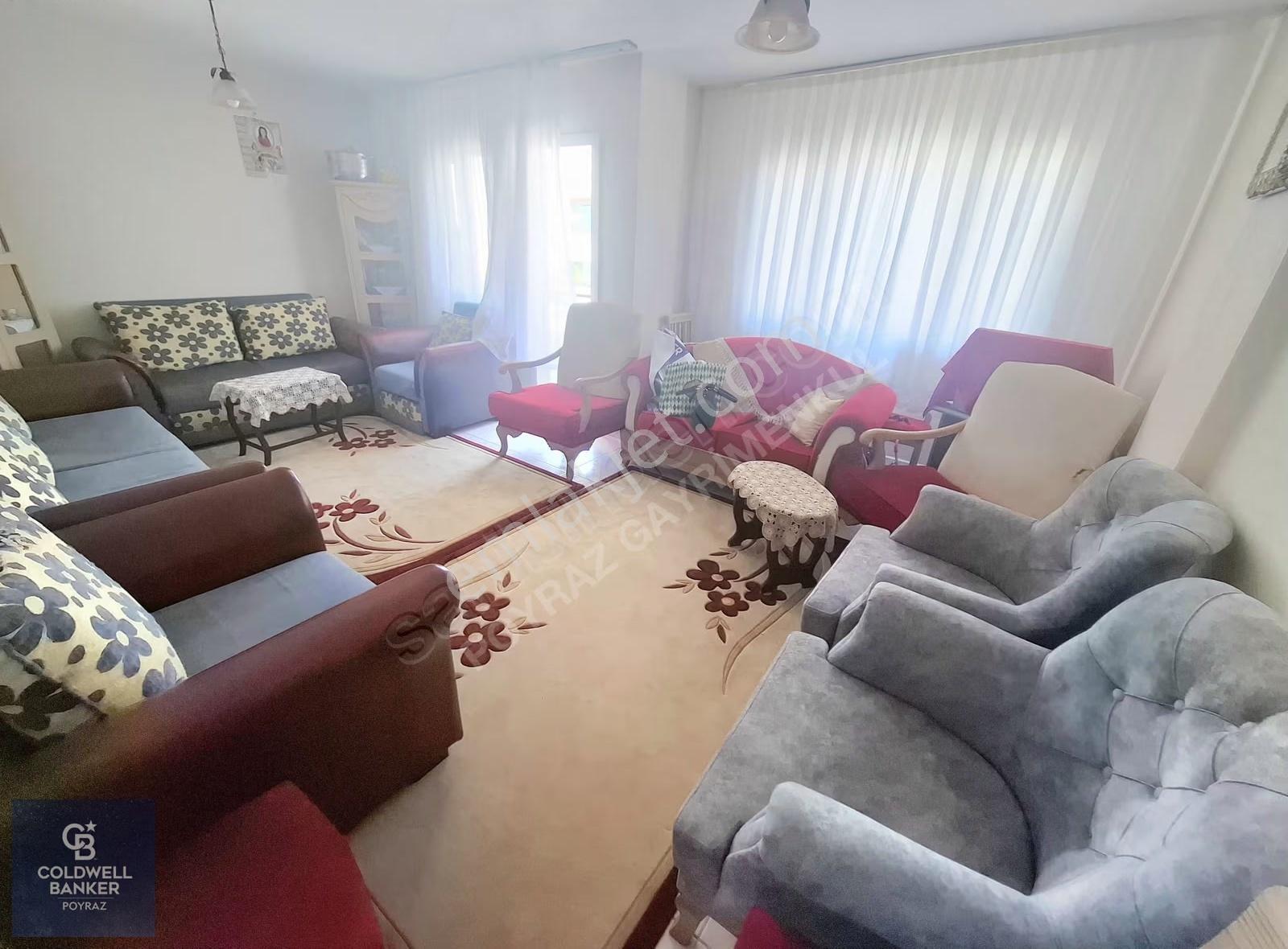 Menderes Coldwell Banker'den Cadde Üzeri 145 M2 3+1 Daire - Görsel 4
