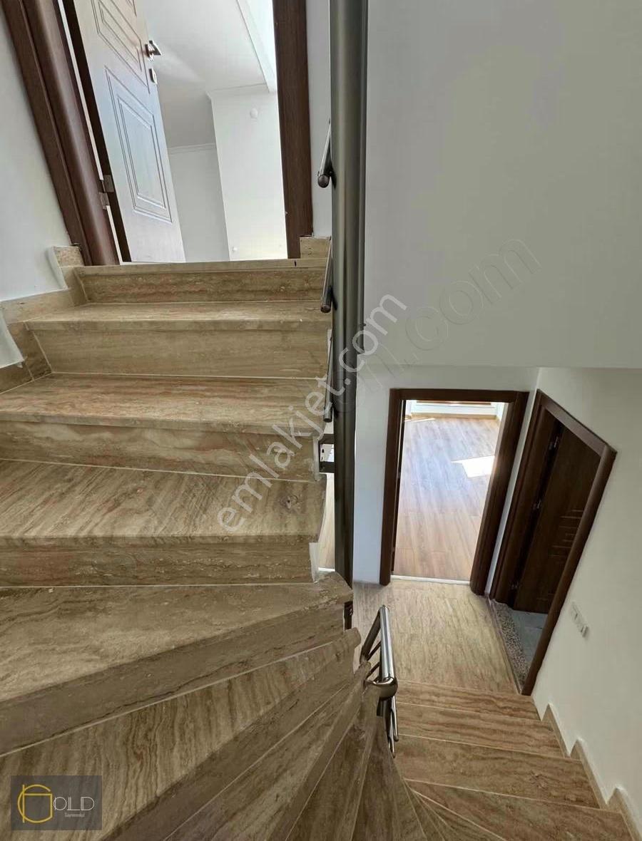 Çanakkale Güzelyalıda Kiralık 4+1 Villa - Görsel 23