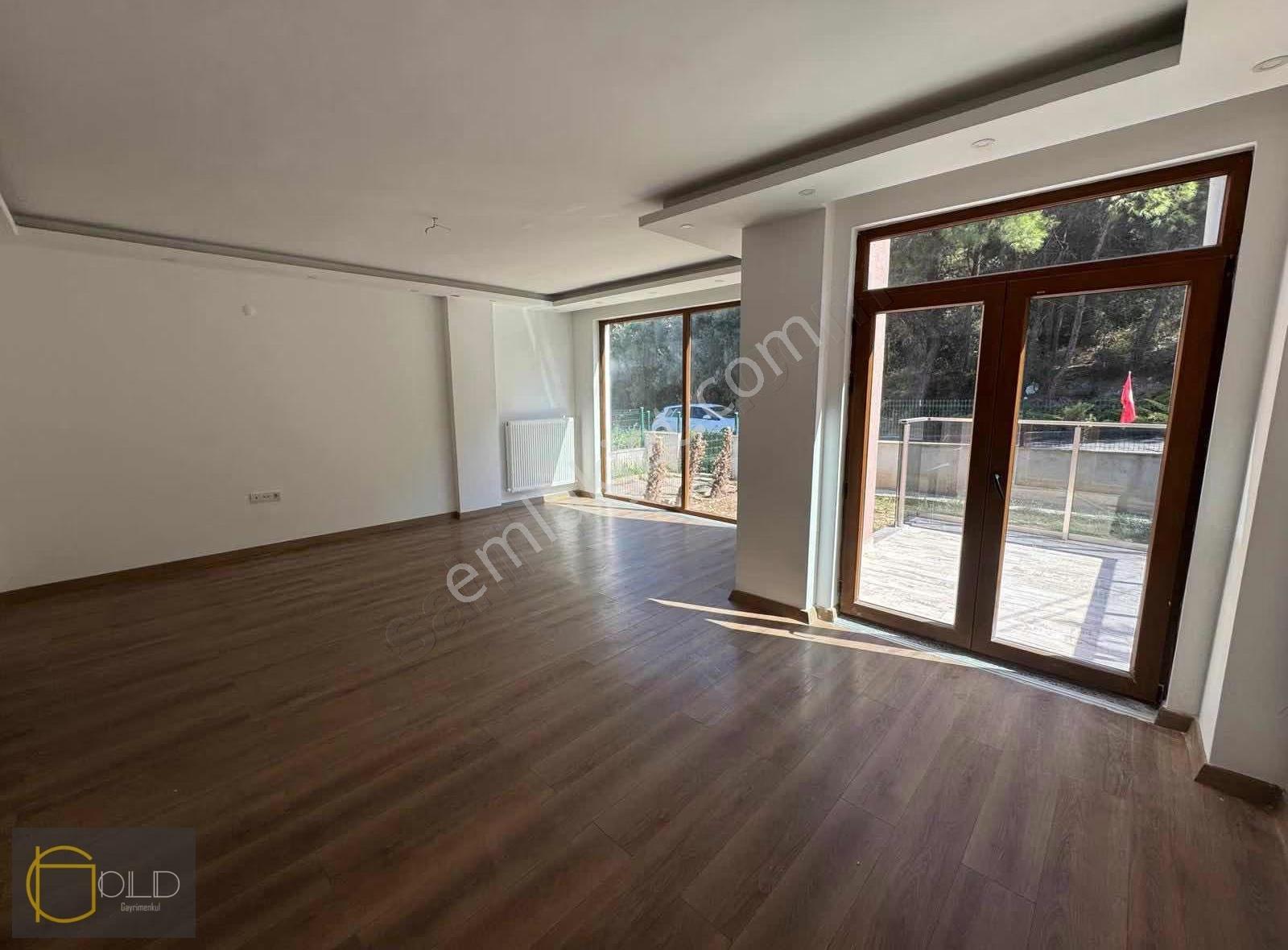 Çanakkale Güzelyalıda Kiralık 4+1 Villa - Görsel 8