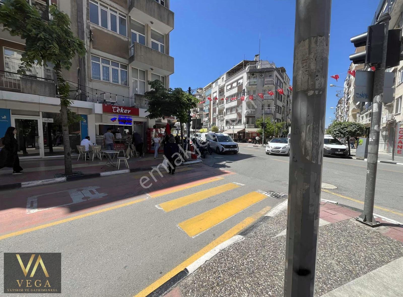 Çarşı'nın Göbeğinde Kiralık Mağaza - Görsel 11