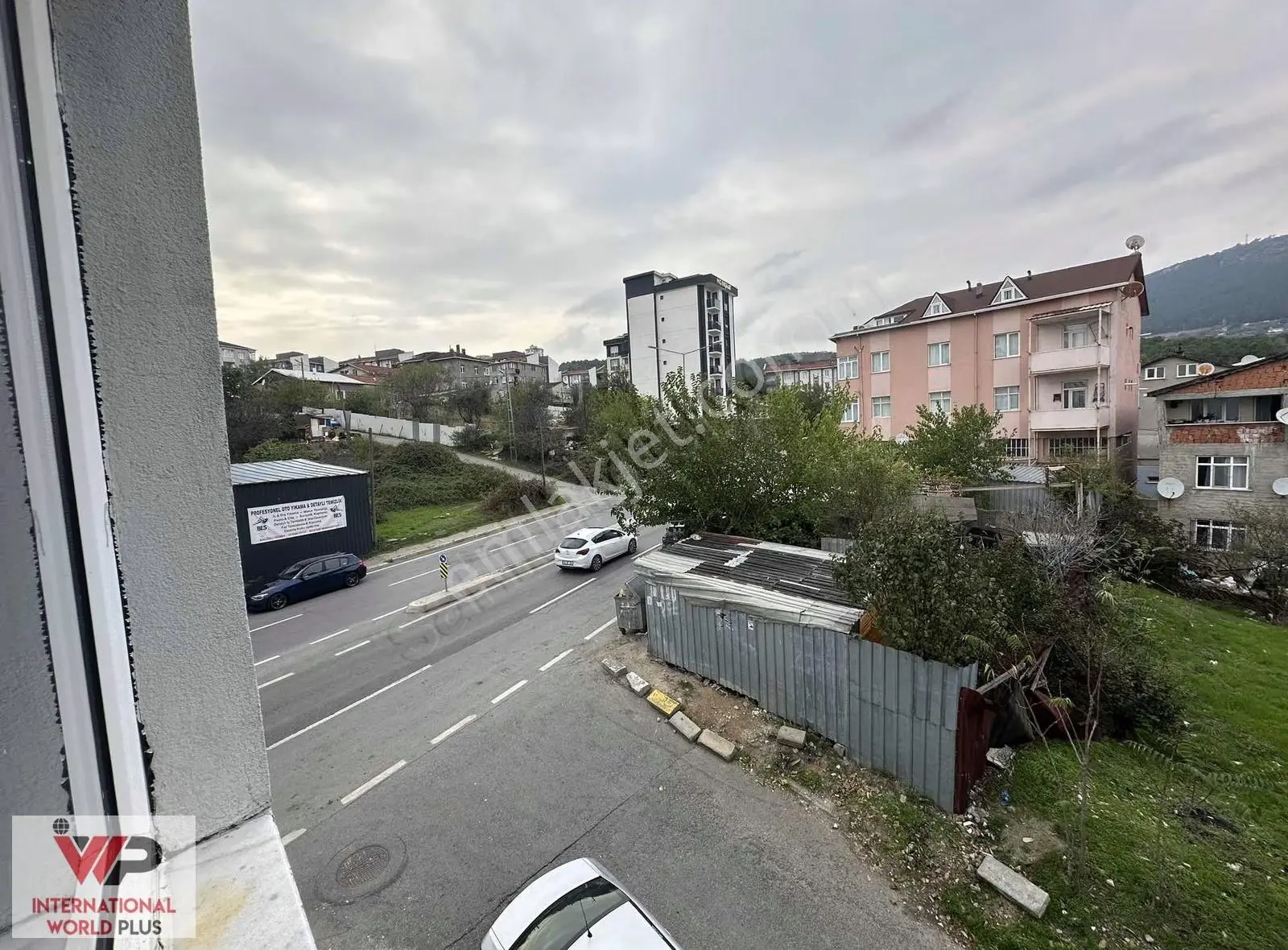 Pendik Aydos Cadde Üzeri 400 M2 Kiralık Atölye & Depo