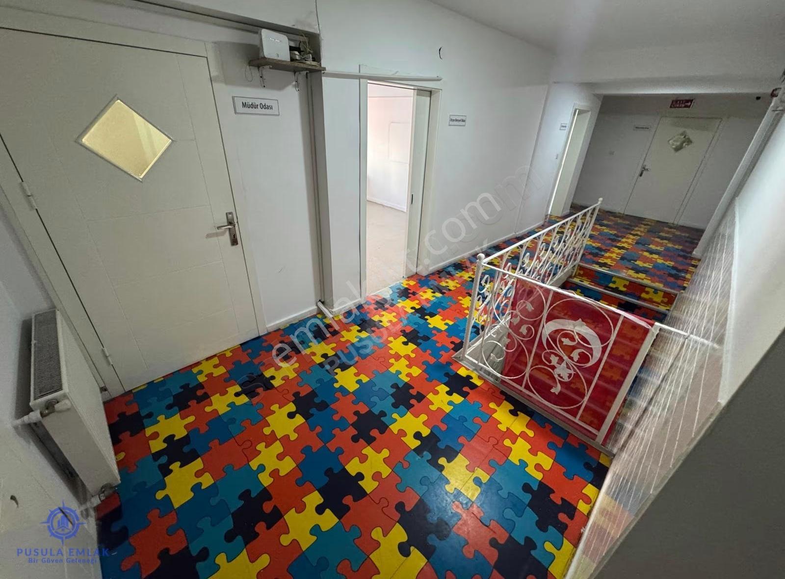 Ｐｕｓｕｌａｅｍｌａｋ'ｄａｎ Conker Caddesi Üzeri 500 M2 Kiralık Dükkan - Görsel 24