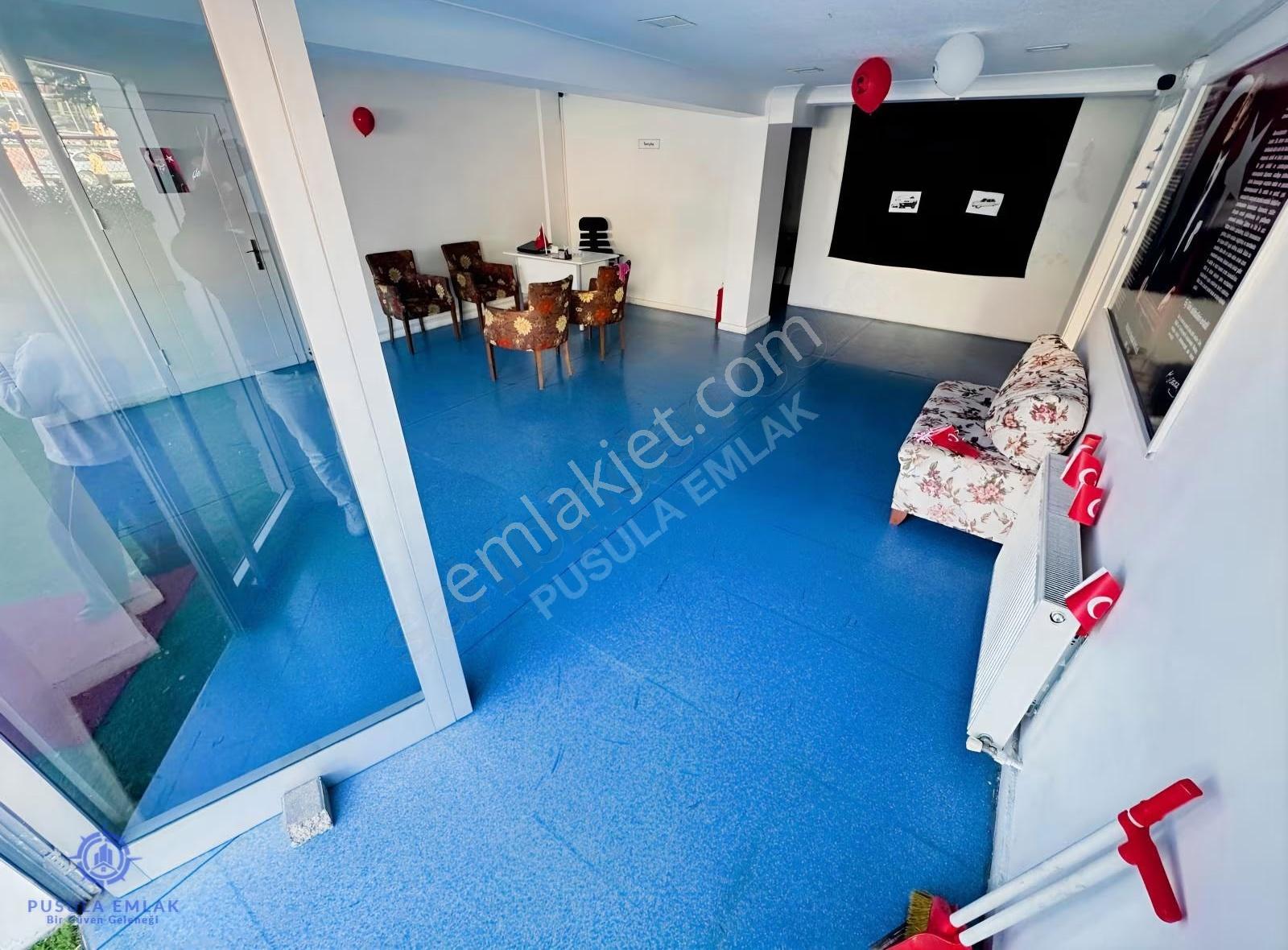 Ｐｕｓｕｌａｅｍｌａｋ'ｄａｎ Conker Caddesi Üzeri 500 M2 Kiralık Dükkan - Görsel 14
