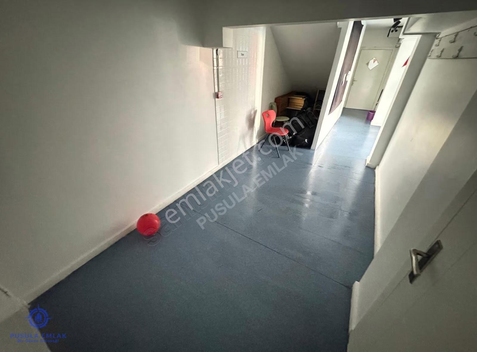 Ｐｕｓｕｌａｅｍｌａｋ'ｄａｎ Conker Caddesi Üzeri 500 M2 Kiralık Dükkan - Görsel 11