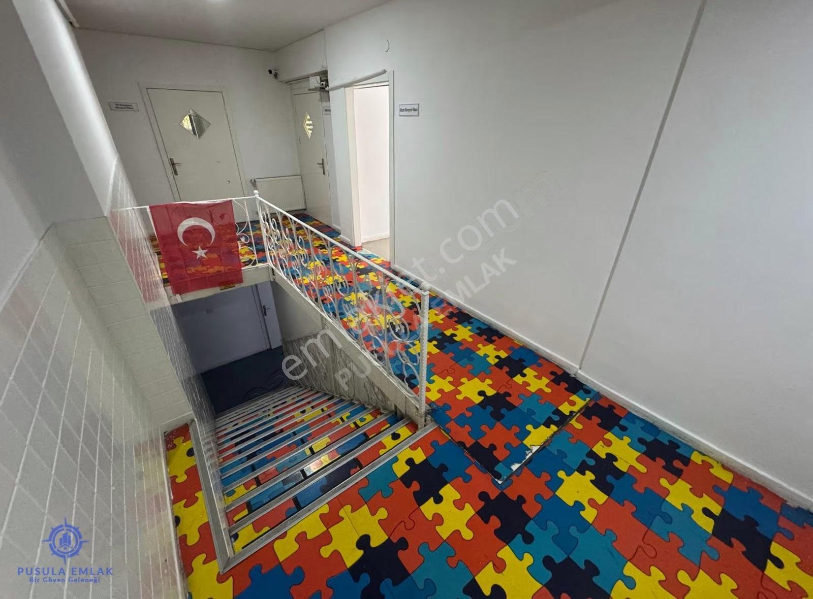 Ｐｕｓｕｌａｅｍｌａｋ'ｄａｎ Conker Caddesi Üzeri 500 M2 Kiralık Dükkan - Görsel 25
