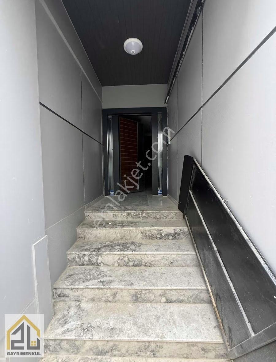 Muradiye Merkezde Kiralık 2+1 K Mutfak - Görsel 4
