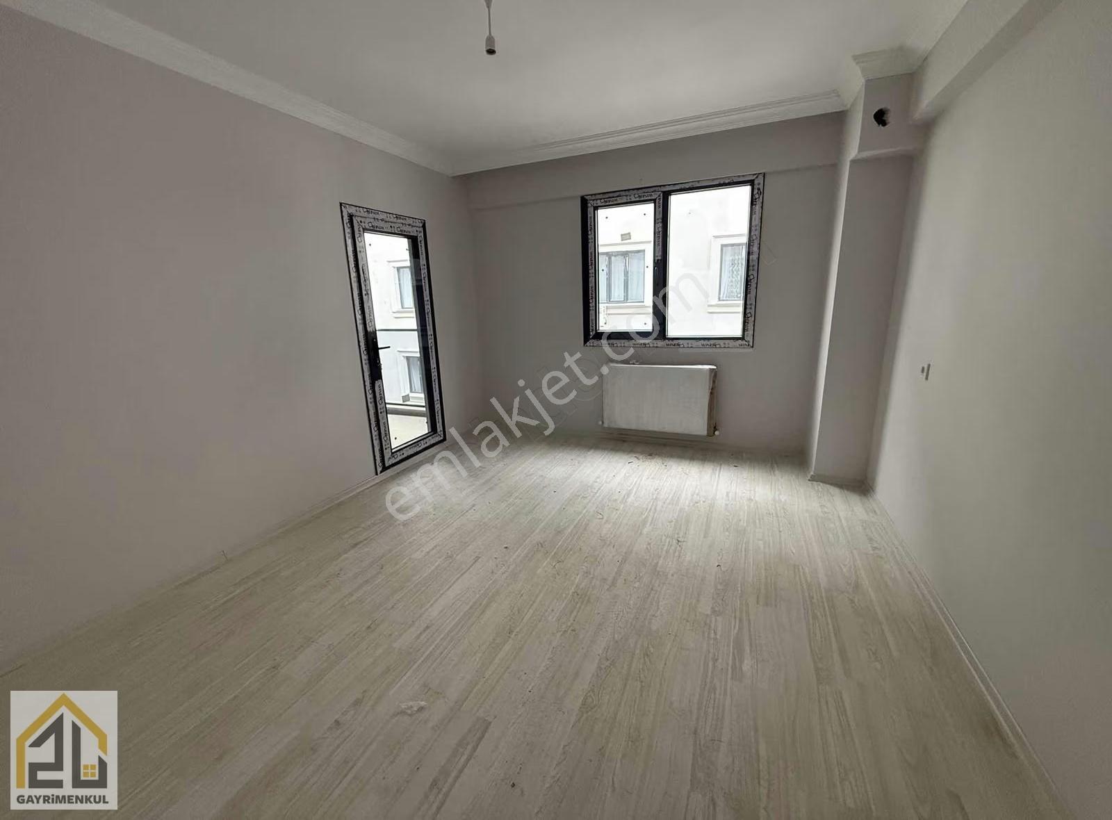 Muradiye Merkezde Kiralık 2+1 K Mutfak - Görsel 12