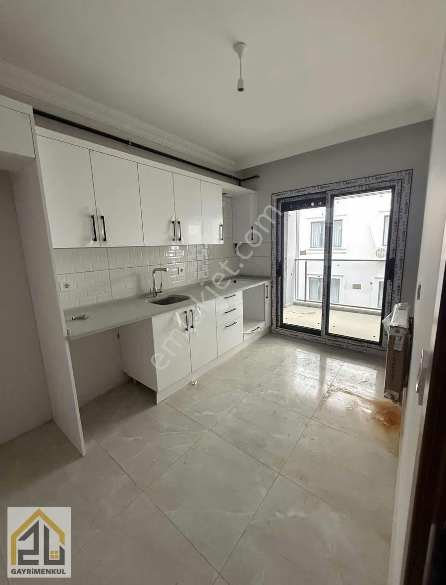 Muradiye Merkezde Kiralık 2+1 K Mutfak - Görsel 9