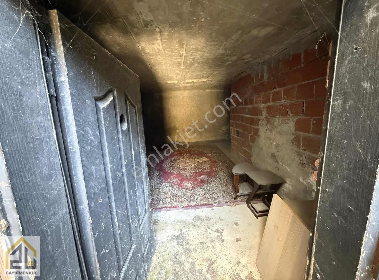 İzmir Altındağda Satılık 3 Katlı Daire - Görsel 32