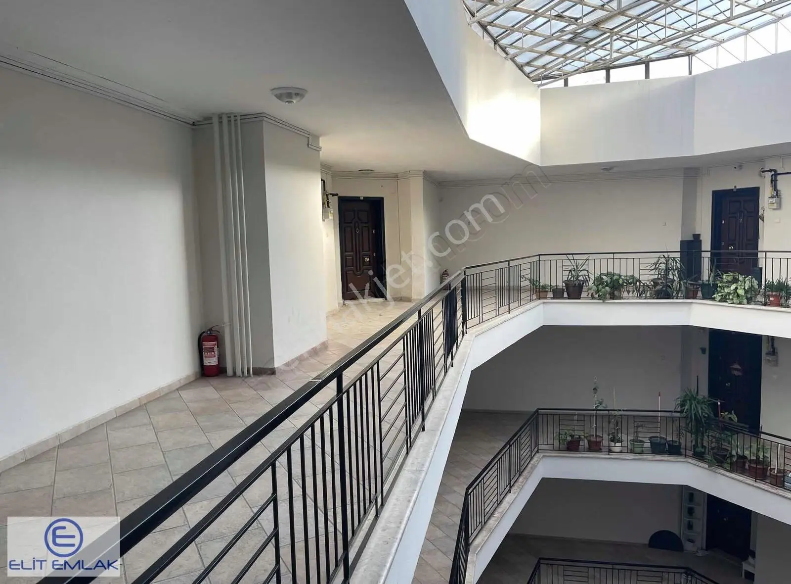 Dörtyol Kavşağı Satılık 4+1 Daire - Görsel 3