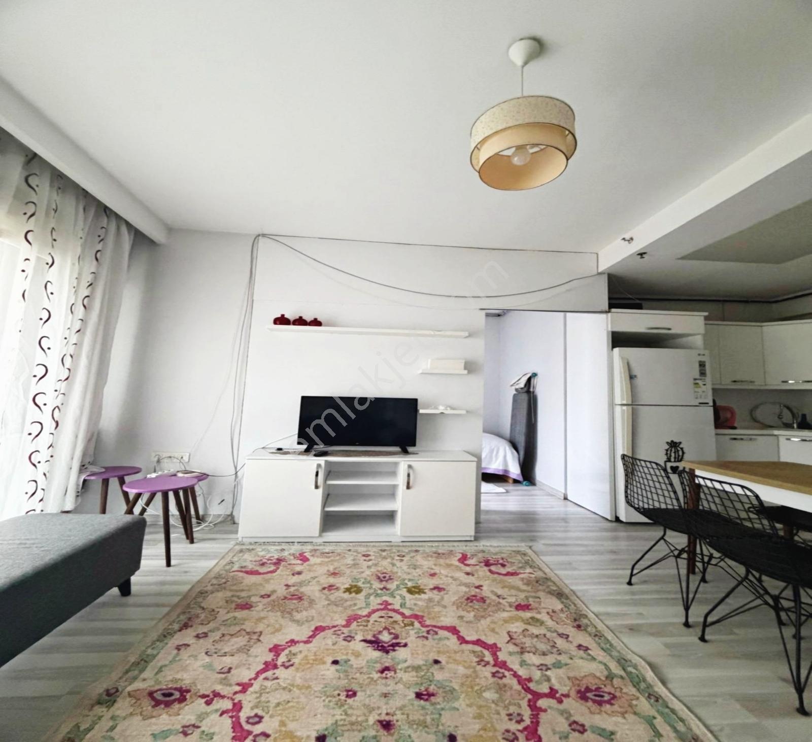 Metrobüse 10 Dakika Yürüme Mesafesi Site İçi Eşyalı Daire - Görsel 20