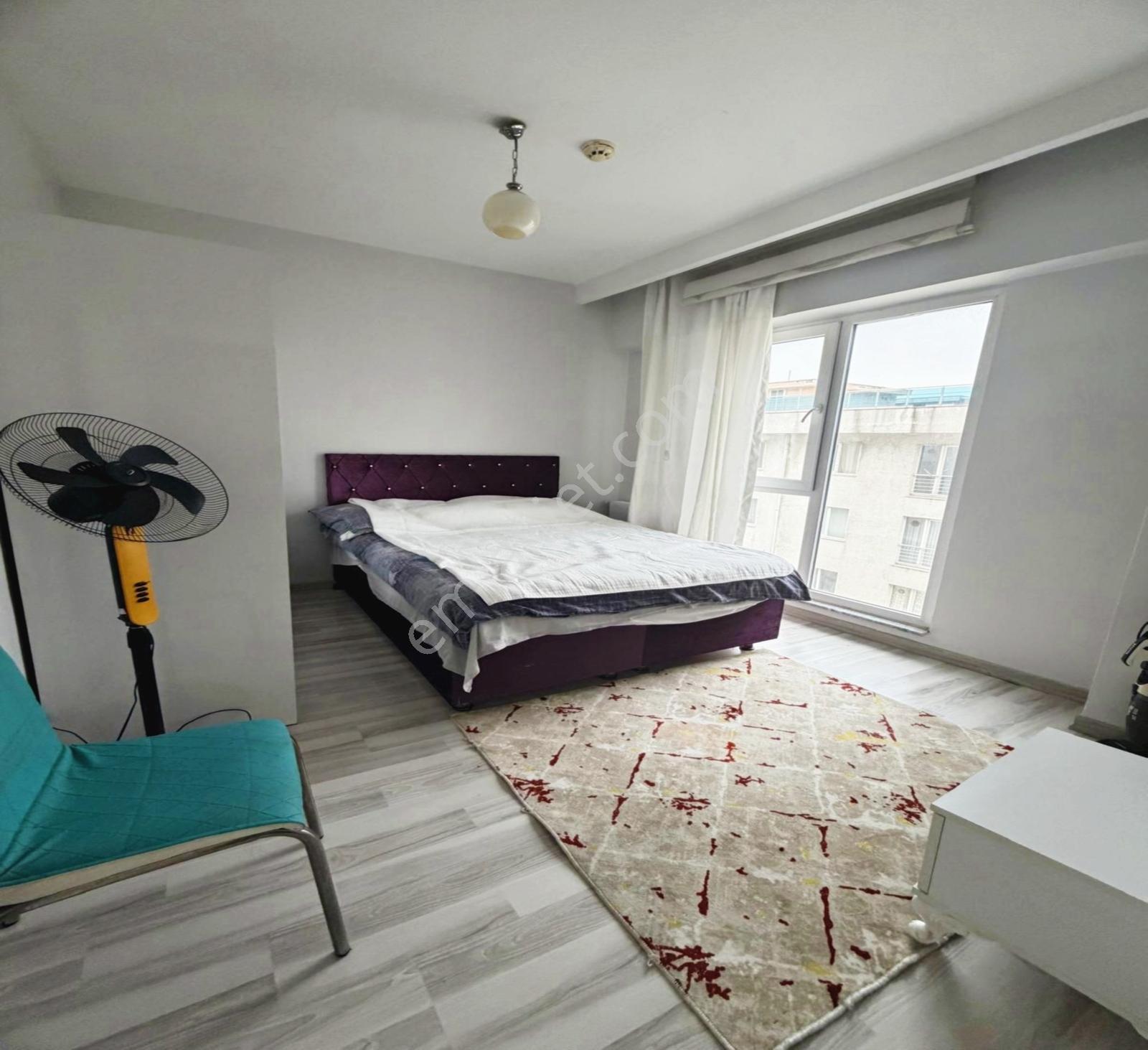 Metrobüse 10 Dakika Yürüme Mesafesi Site İçi Eşyalı Daire - Görsel 12