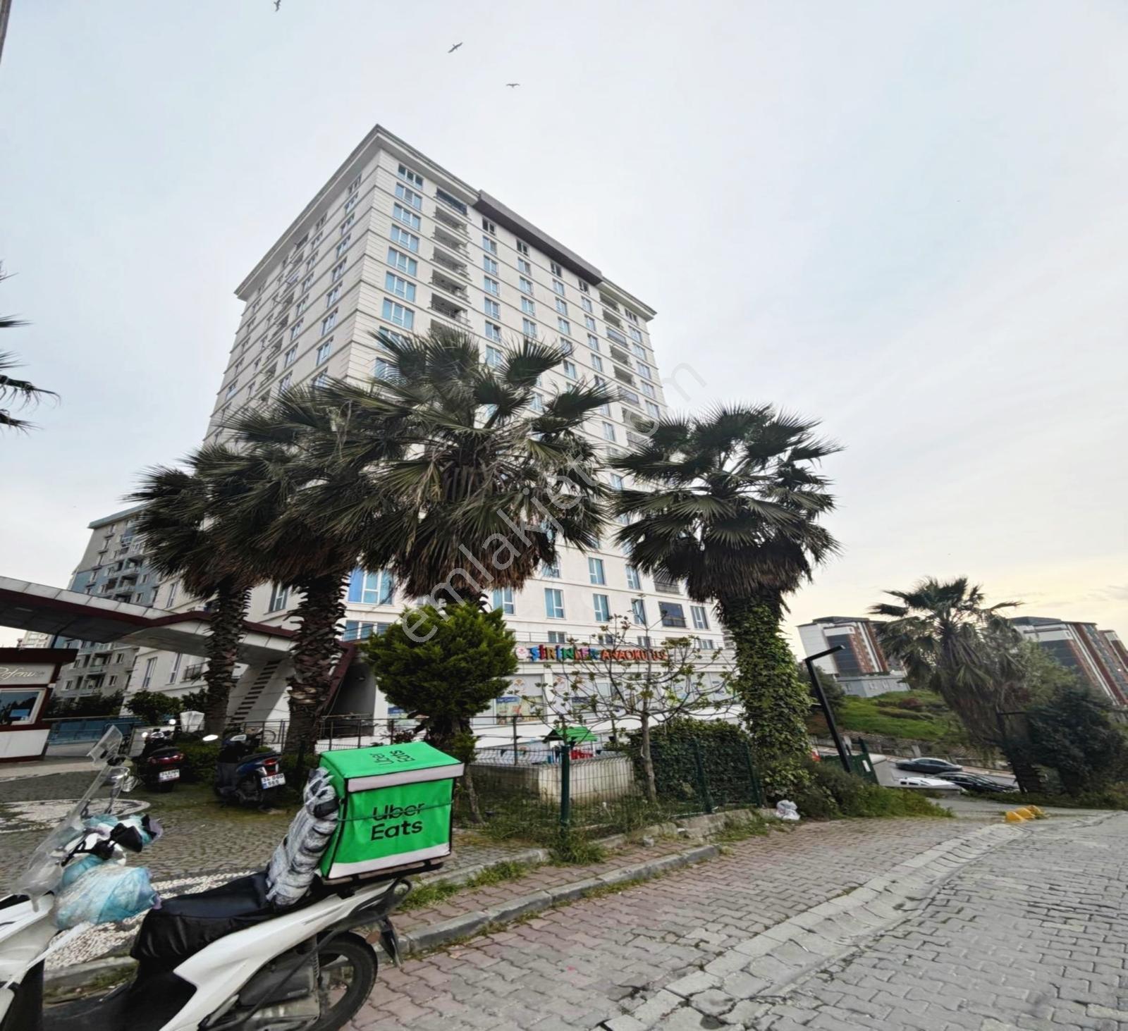 Metrobüse 10 Dakika Yürüme Mesafesi Site İçi Eşyalı Daire - Görsel 15