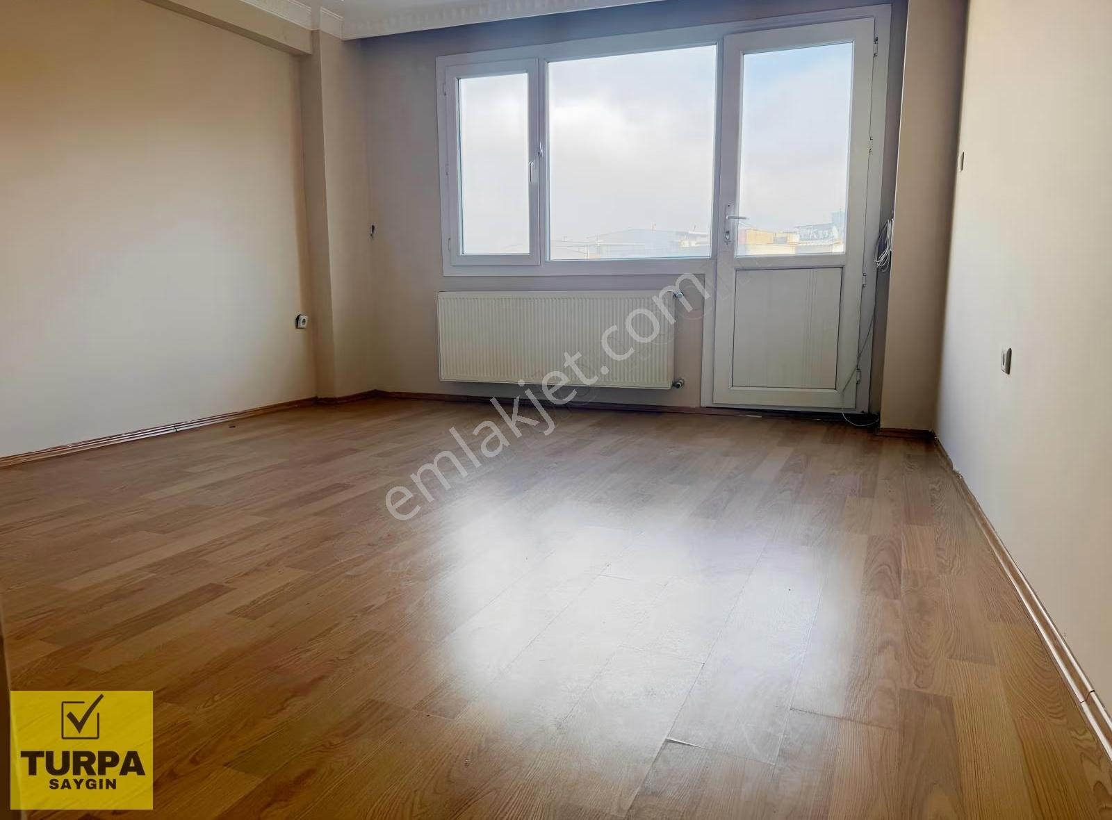 Gülyaka'da..içinde 24 Bin Kiracılı, Ara Kat K.mutfak 2+1 Satılık - Görsel 21