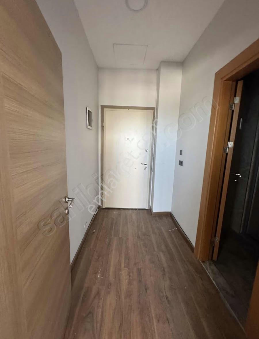 E 5 E Cephe Kiralık Ofisler - Görsel 21