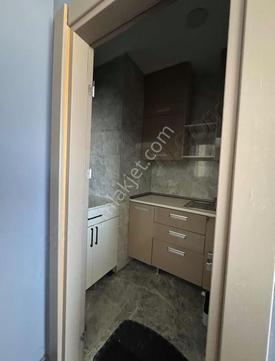 E 5 E Cephe Kiralık Ofisler - Görsel 31