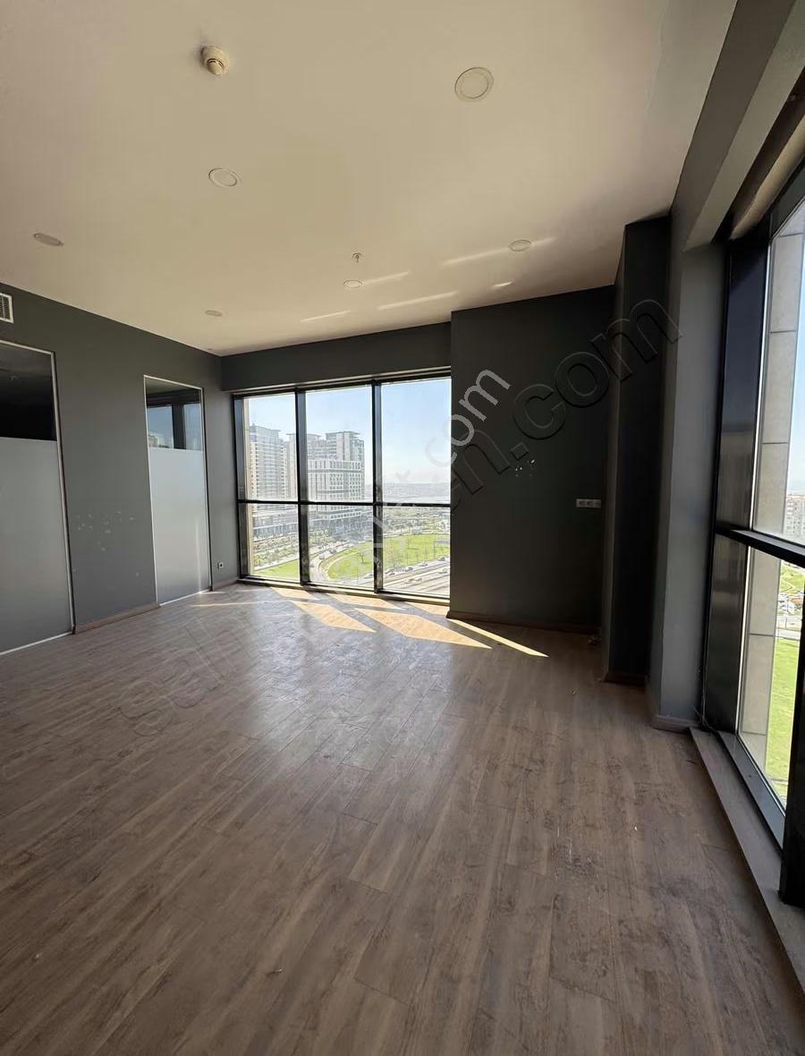 E 5 E Cephe Kiralık Ofisler - Görsel 8