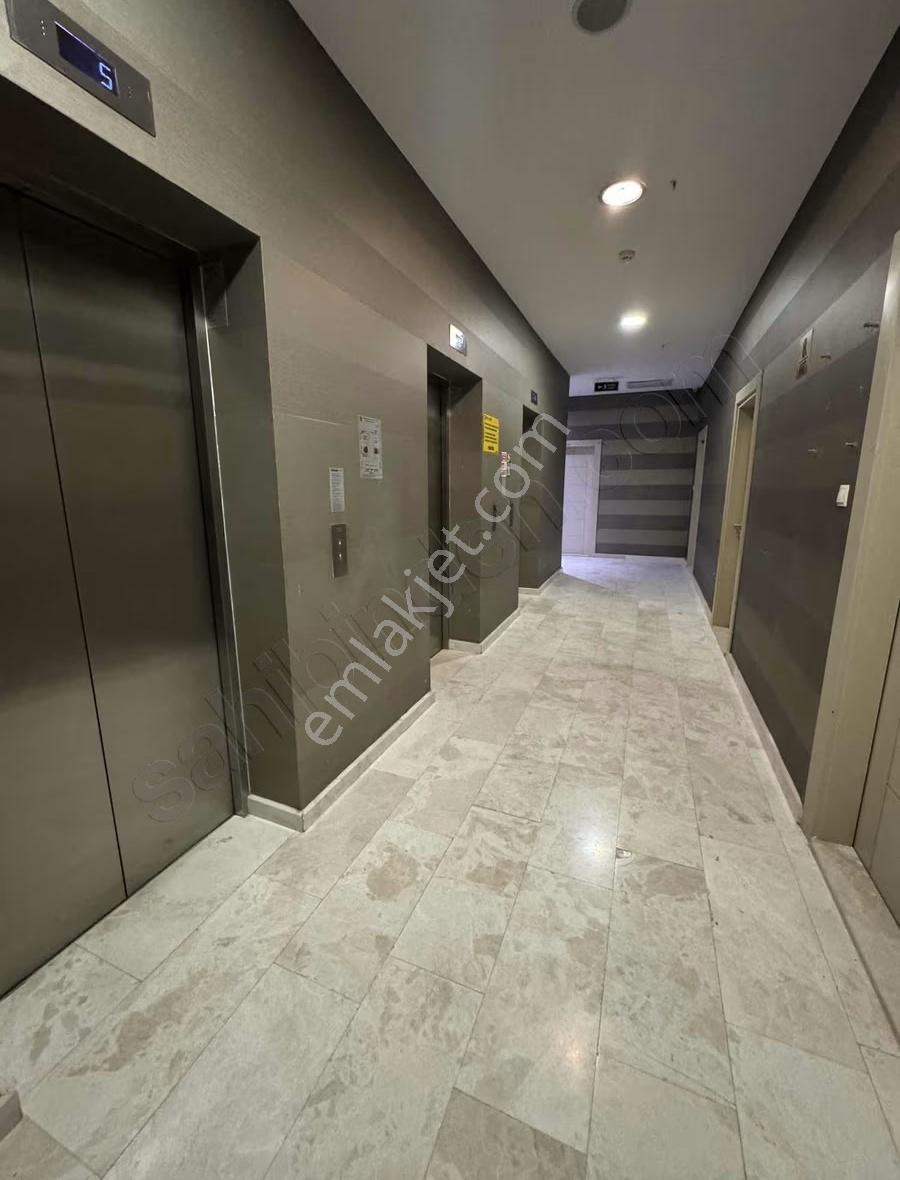 E 5 E Cephe Kiralık Ofisler - Görsel 4