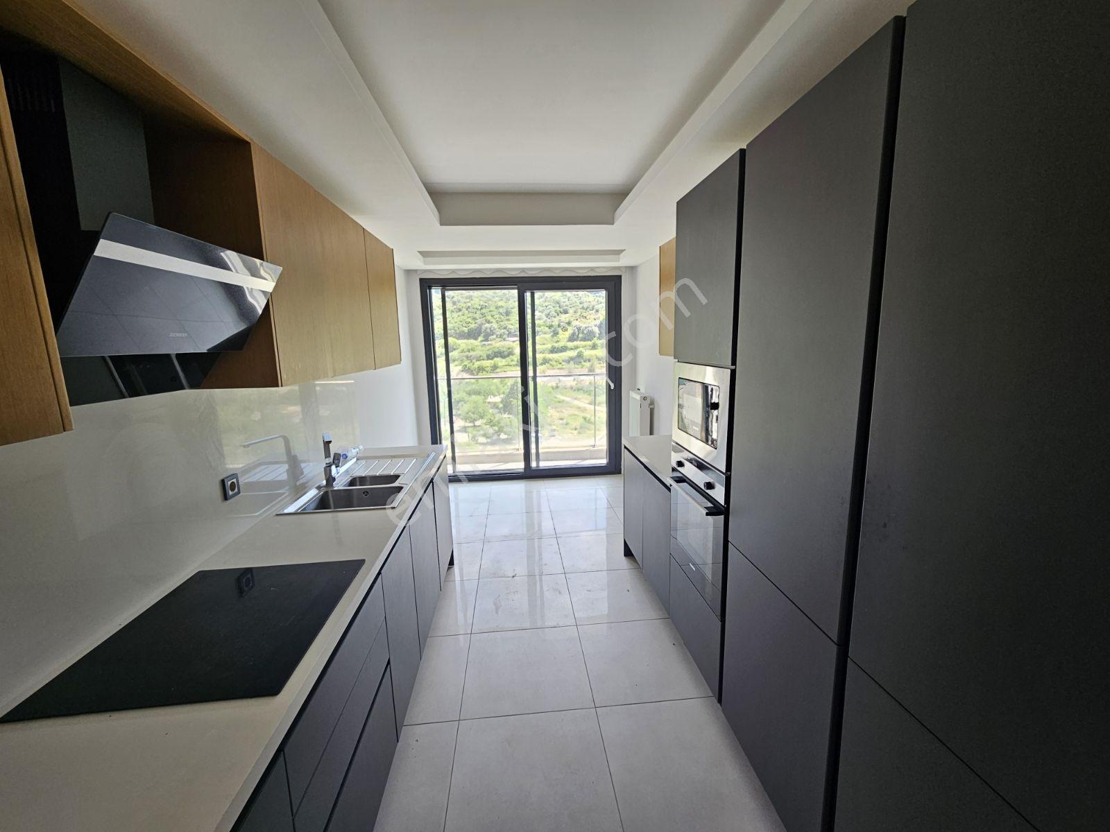 Manisa Meydan Projesinde Kiralık Arakat Daire 3+1 - Görsel 20