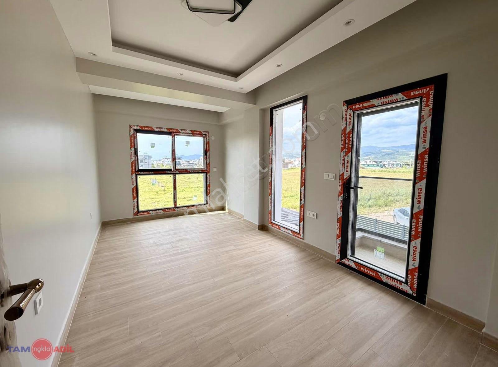 Dikili Merkezde Modern Mimarili, Müstakil Havuzlu Özel Yaşam - Görsel 29