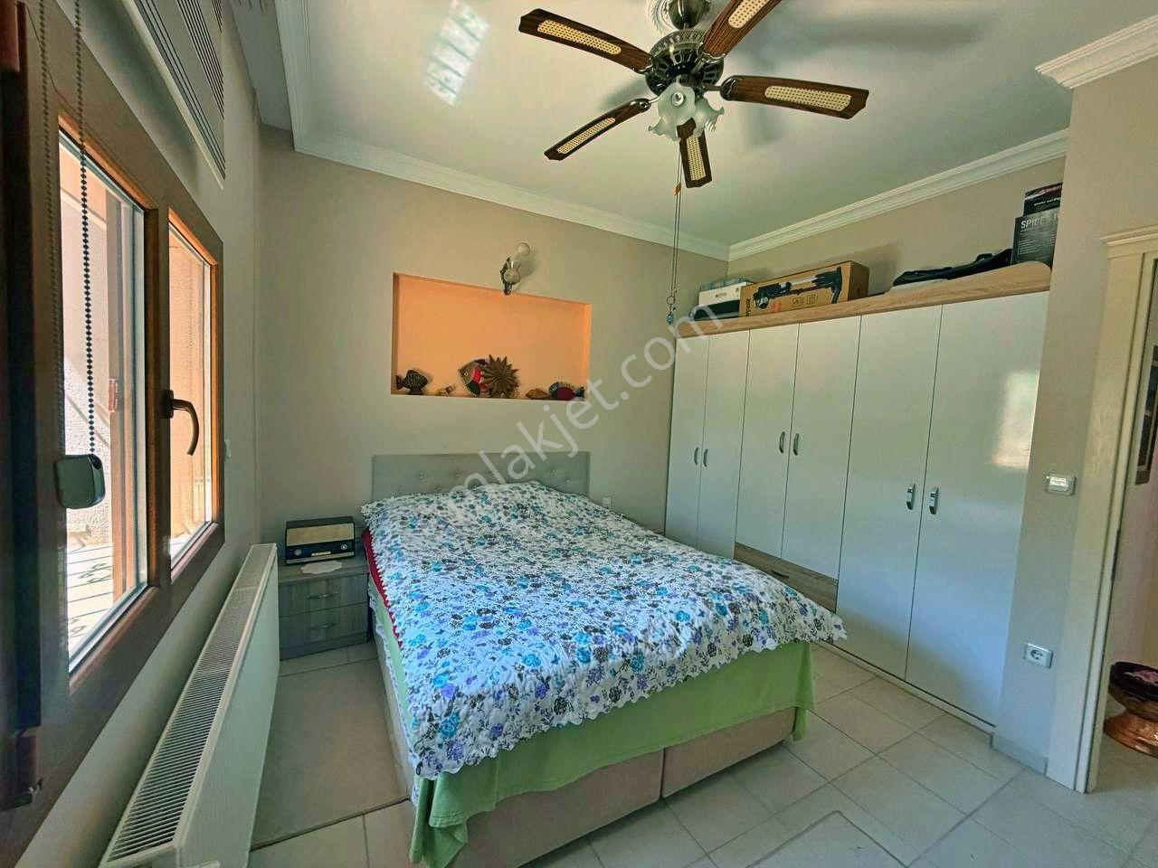 Uytundan Burhaniye İskele'de Denize 300 Metre Tam Müstakil Villa - Görsel 15