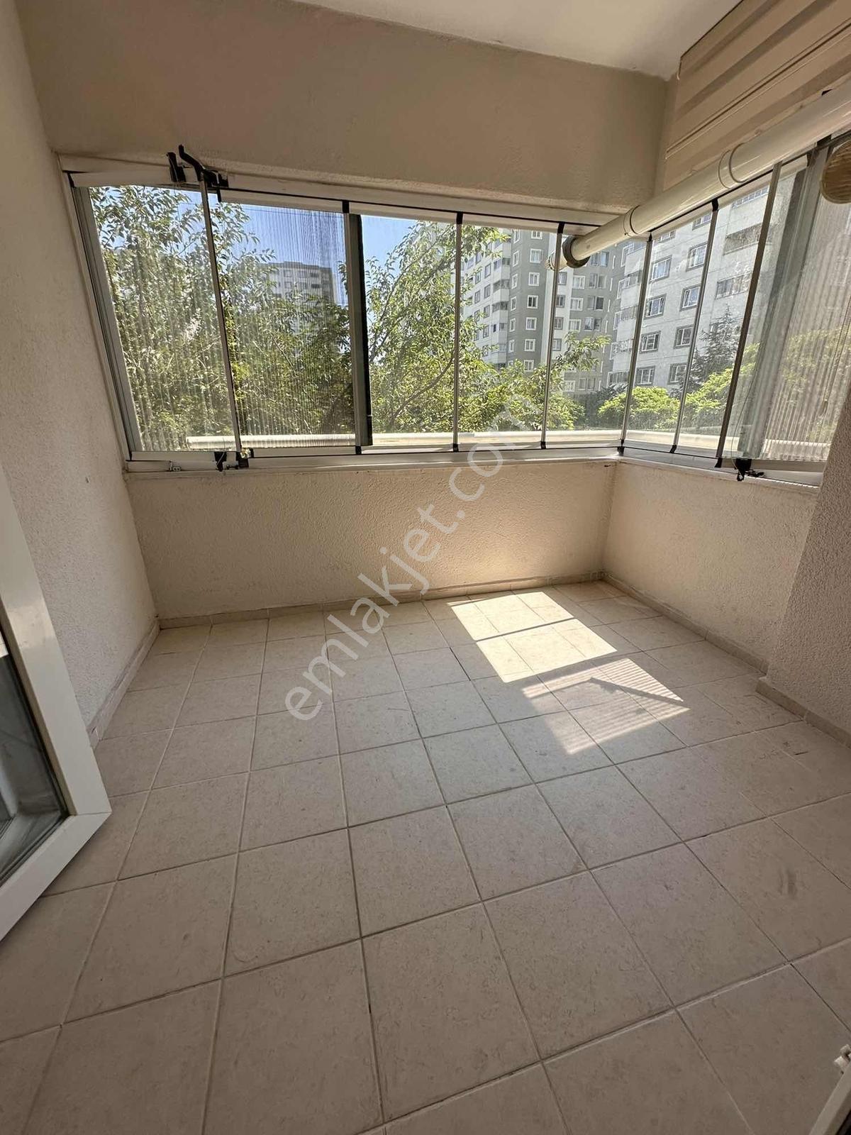 Akkaya İnşaattan Ç.park Evleri Ara Kat E.banyo,havuz Kiralık 3+1 - Görsel 28