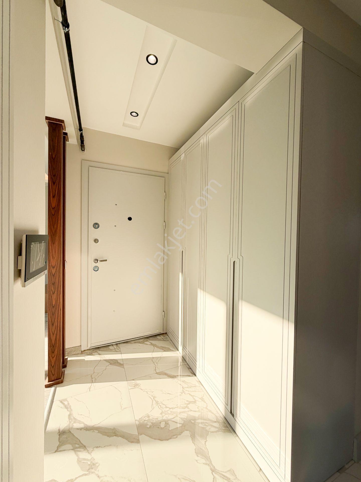 Salon Ayrı Giyinme Odası 2 Banyo Geniş 2+1 - Görsel 30