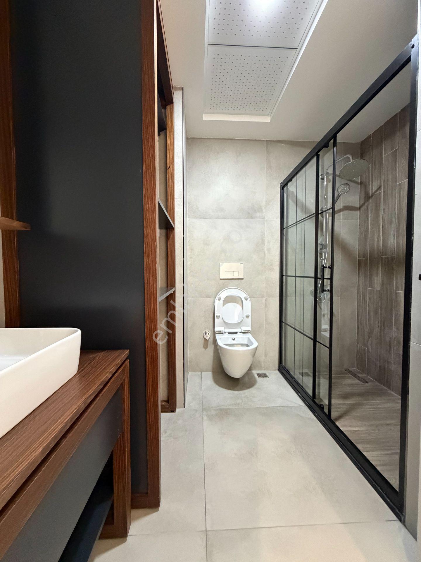 Salon Ayrı Giyinme Odası 2 Banyo Geniş 2+1 - Görsel 32