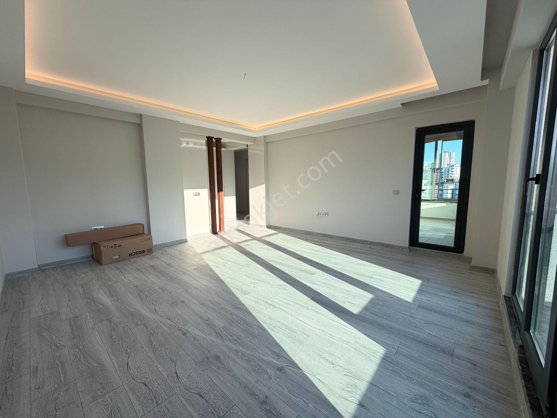 Salon Ayrı Giyinme Odası 2 Banyo Geniş 2+1 - Görsel 15