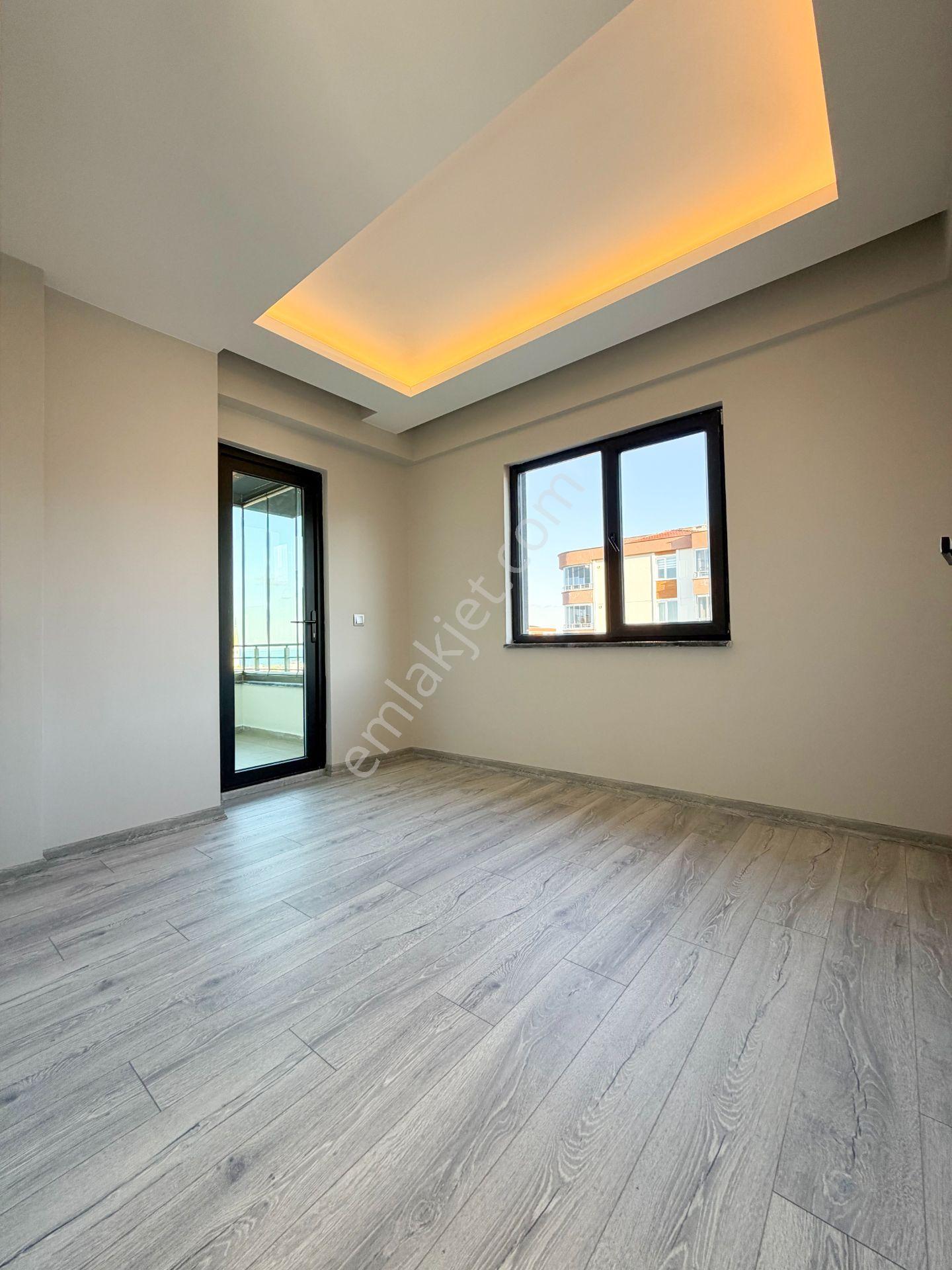 Salon Ayrı Giyinme Odası 2 Banyo Geniş 2+1 - Görsel 3