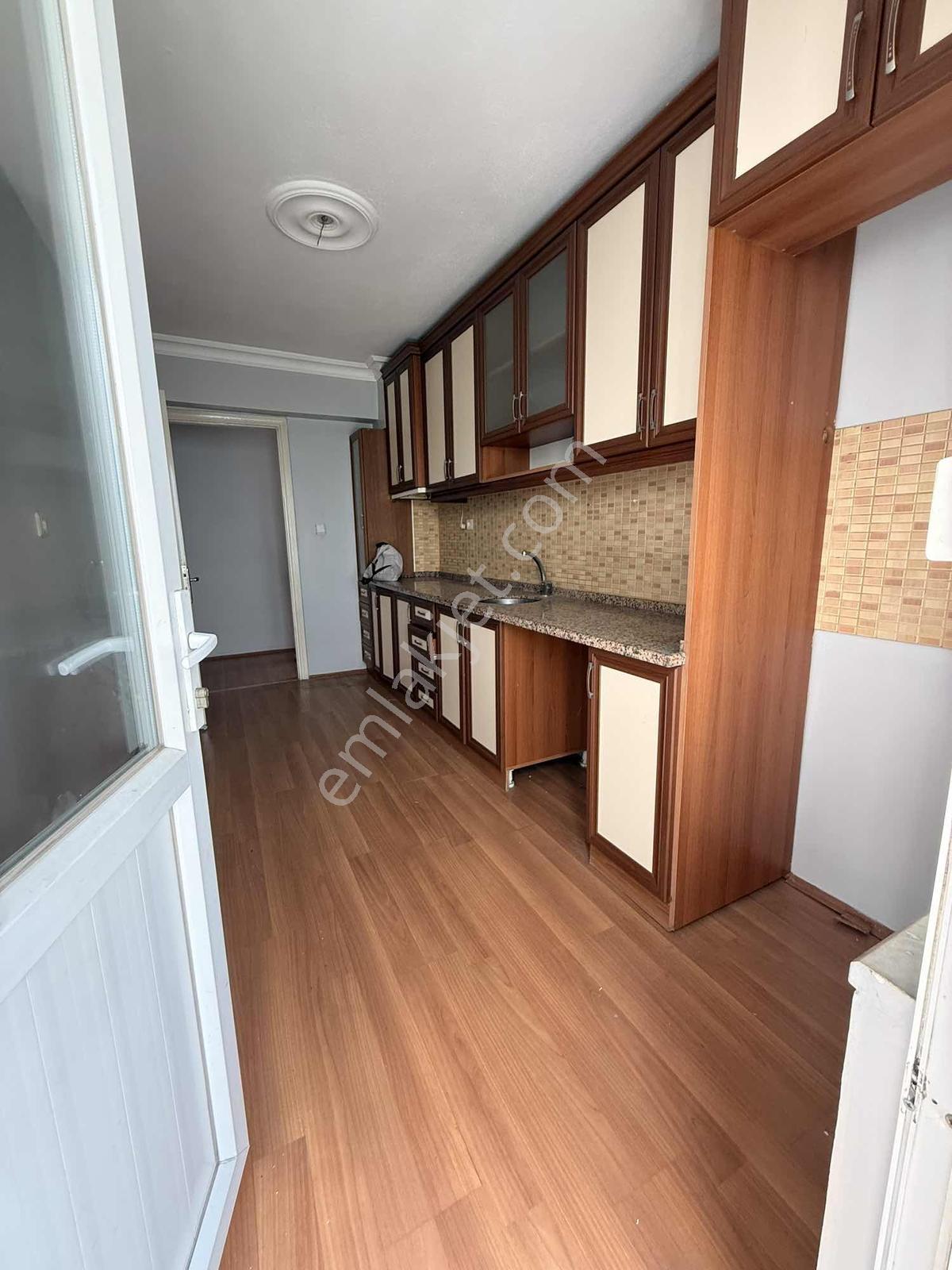 Ayvalık Aliçetinkaya (armutçuk)kiralık 3+1 - Görsel 6