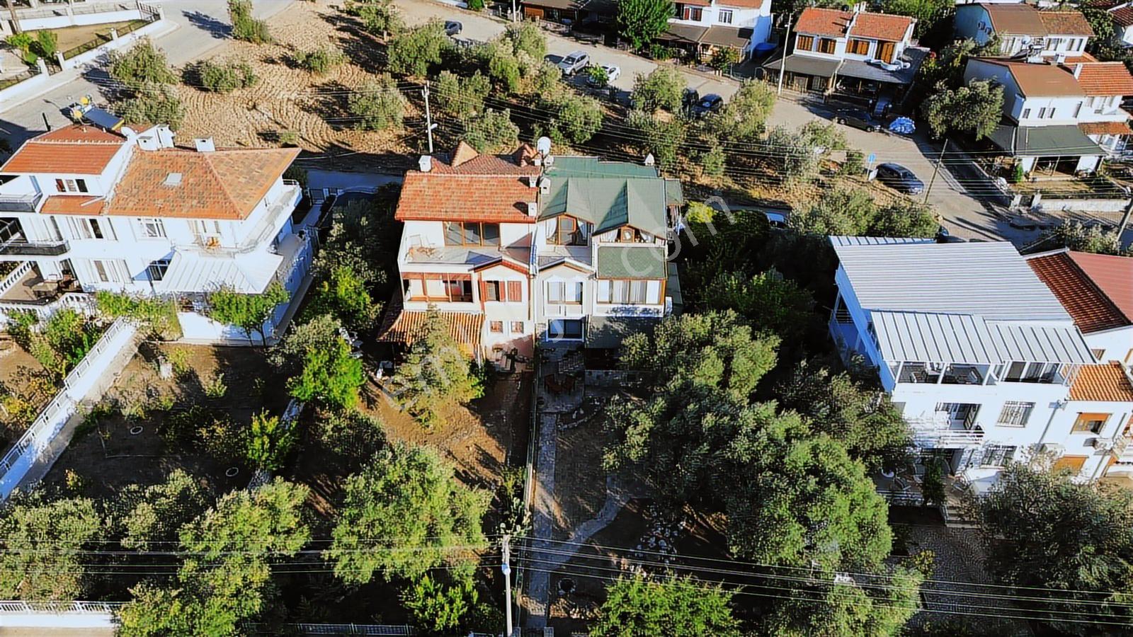 Çokkorkmazdan Ayvalık Sahilkent Önsıra Büyük Bahçeli Villa - Görsel 24