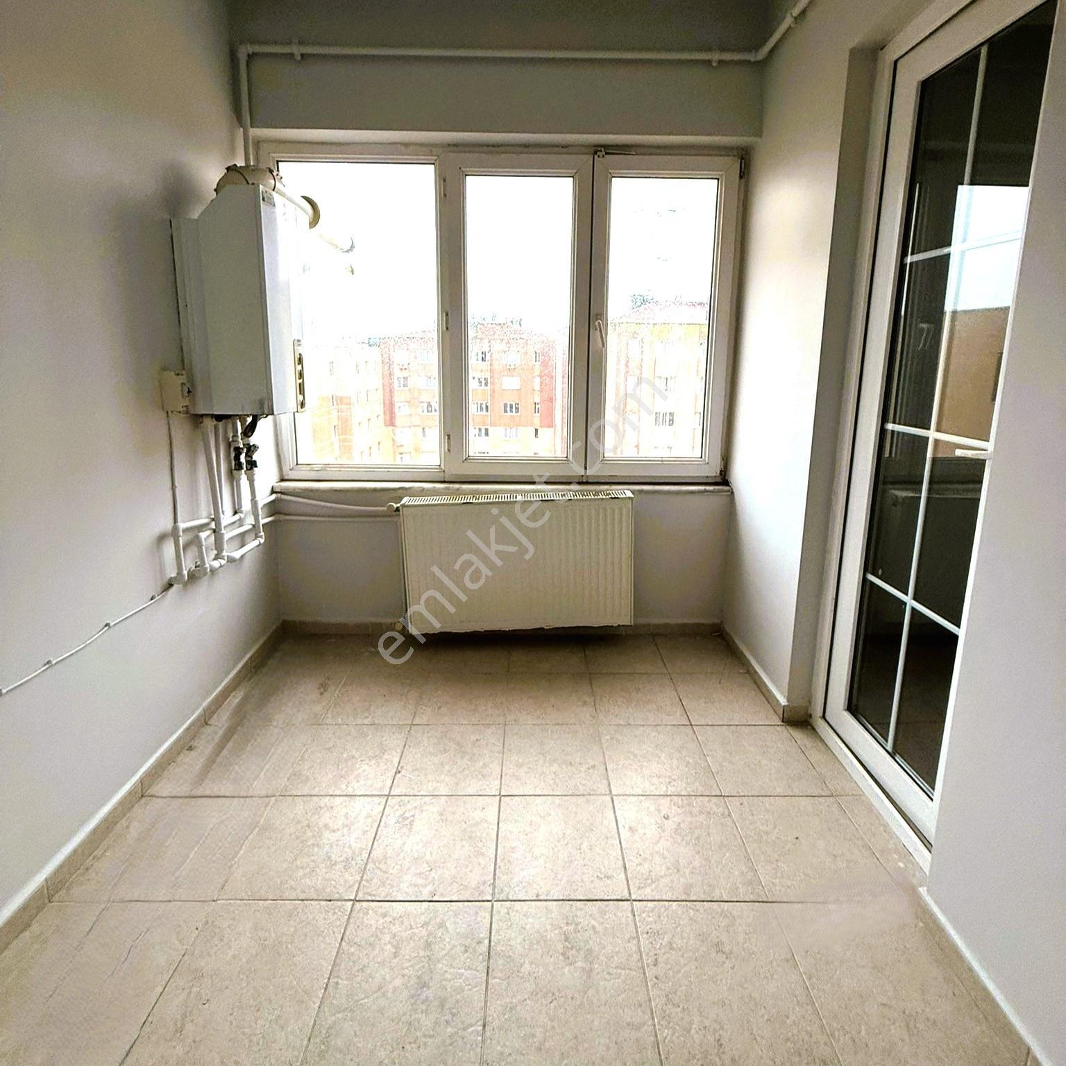 Beylikdüzü Barış Mahallesin De Boş Temiz Satılık 3+1 Daire Acill - Görsel 14